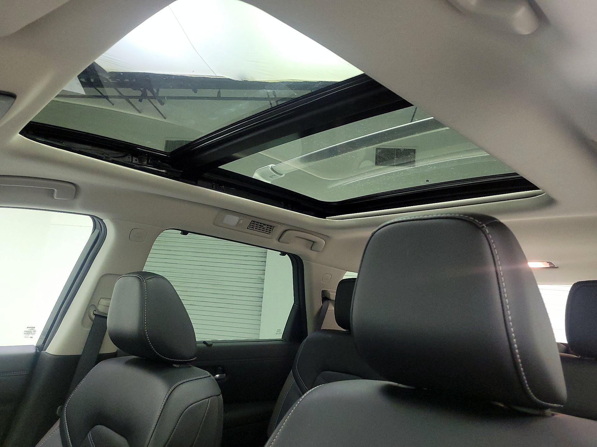 Thumbnail: 2023 Nissan Pathfinder - 16