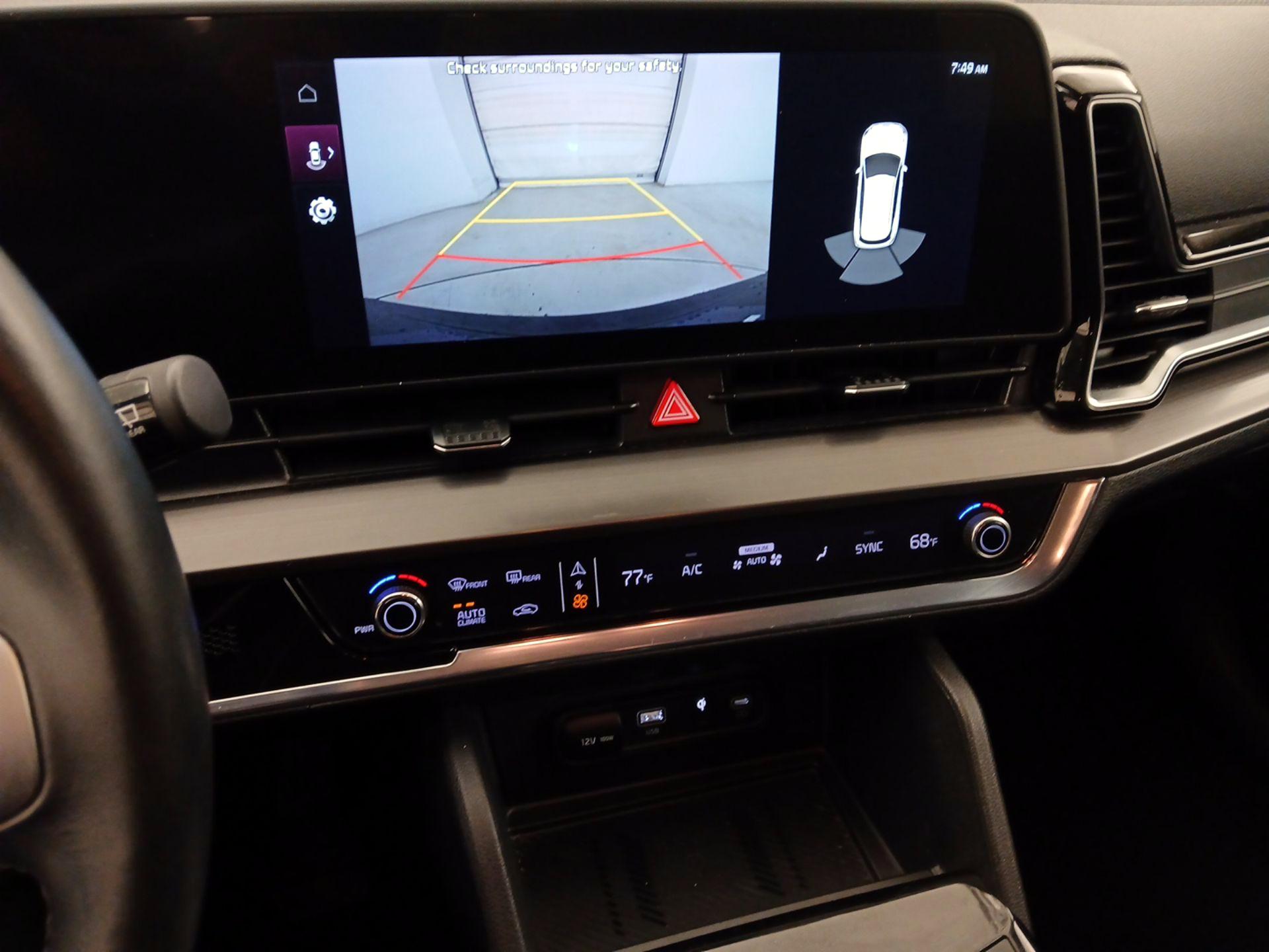 Thumbnail: 2023 Kia Sportage - 15