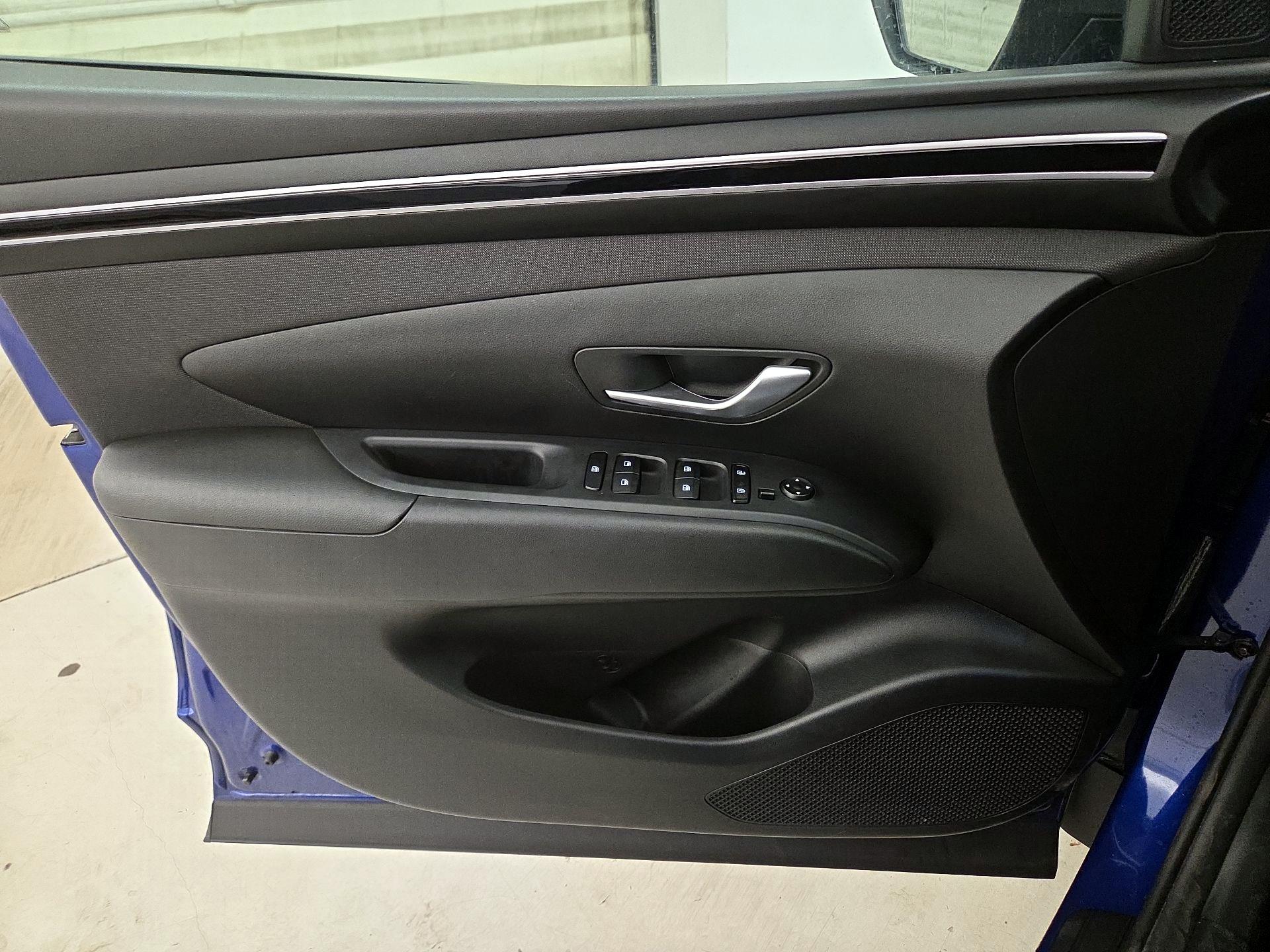 Thumbnail: 2023 Hyundai Tucson - 12