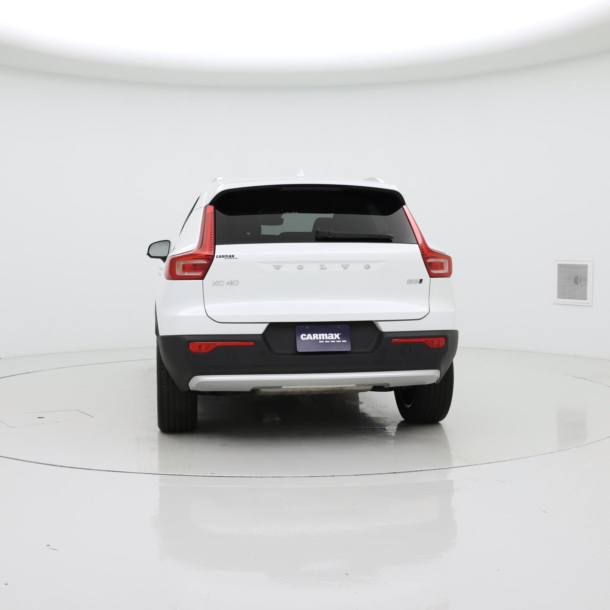 Thumbnail: 2023 Volvo XC40 - 6