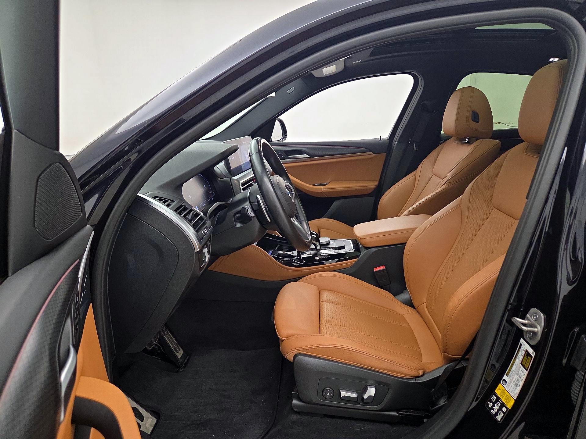 Thumbnail: 2023 BMW X4 - 11