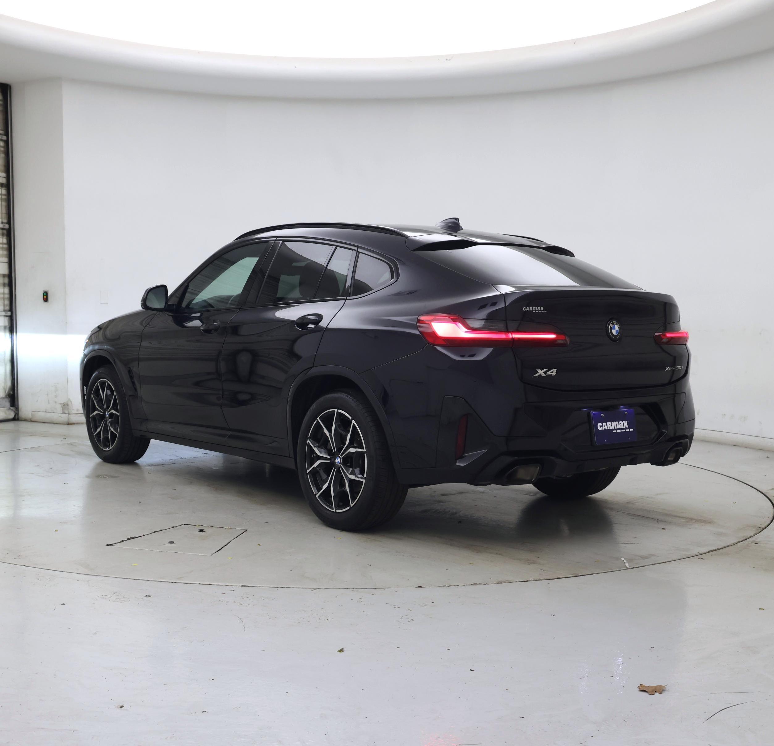 Thumbnail: 2023 BMW X4 - 2