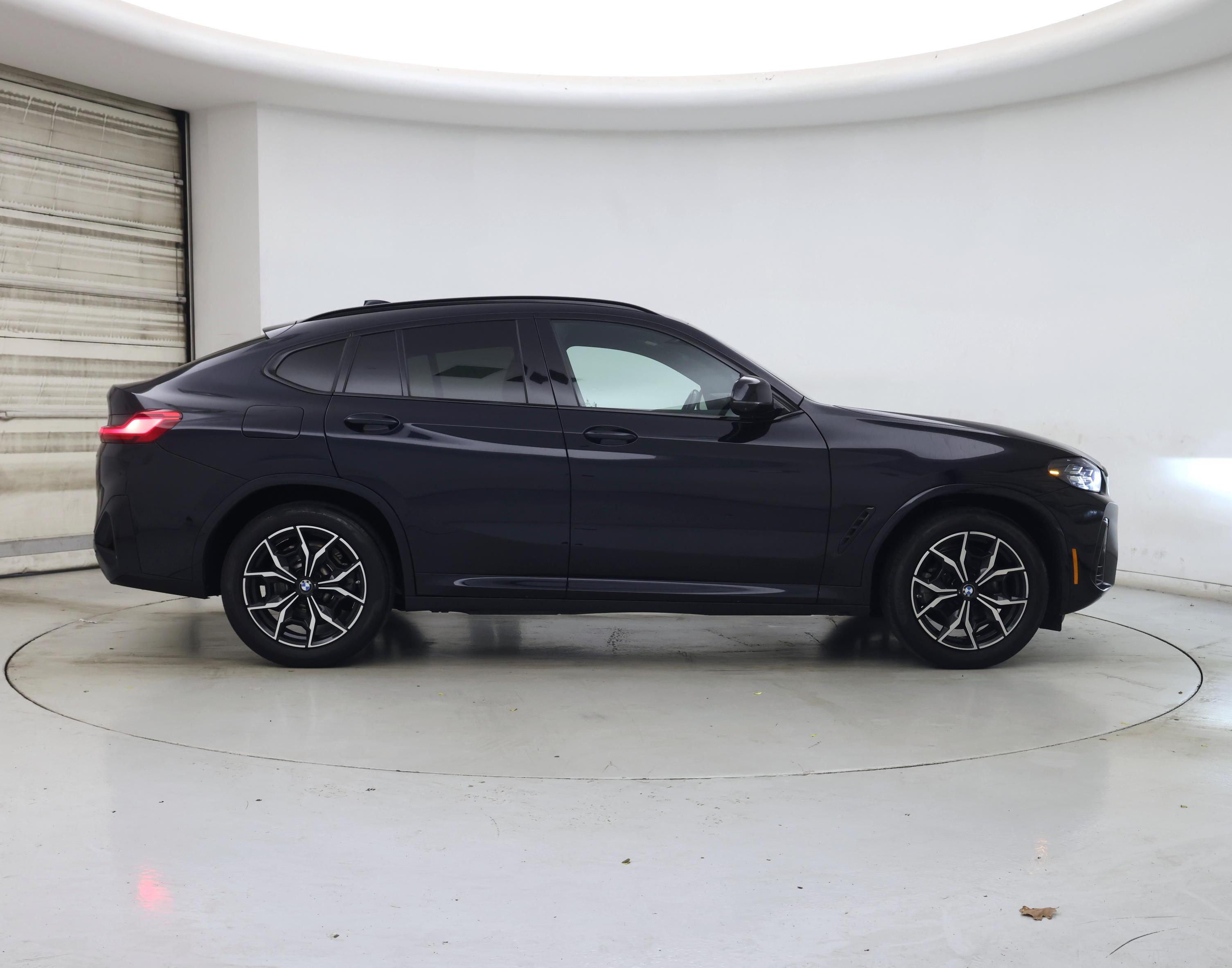Thumbnail: 2023 BMW X4 - 7