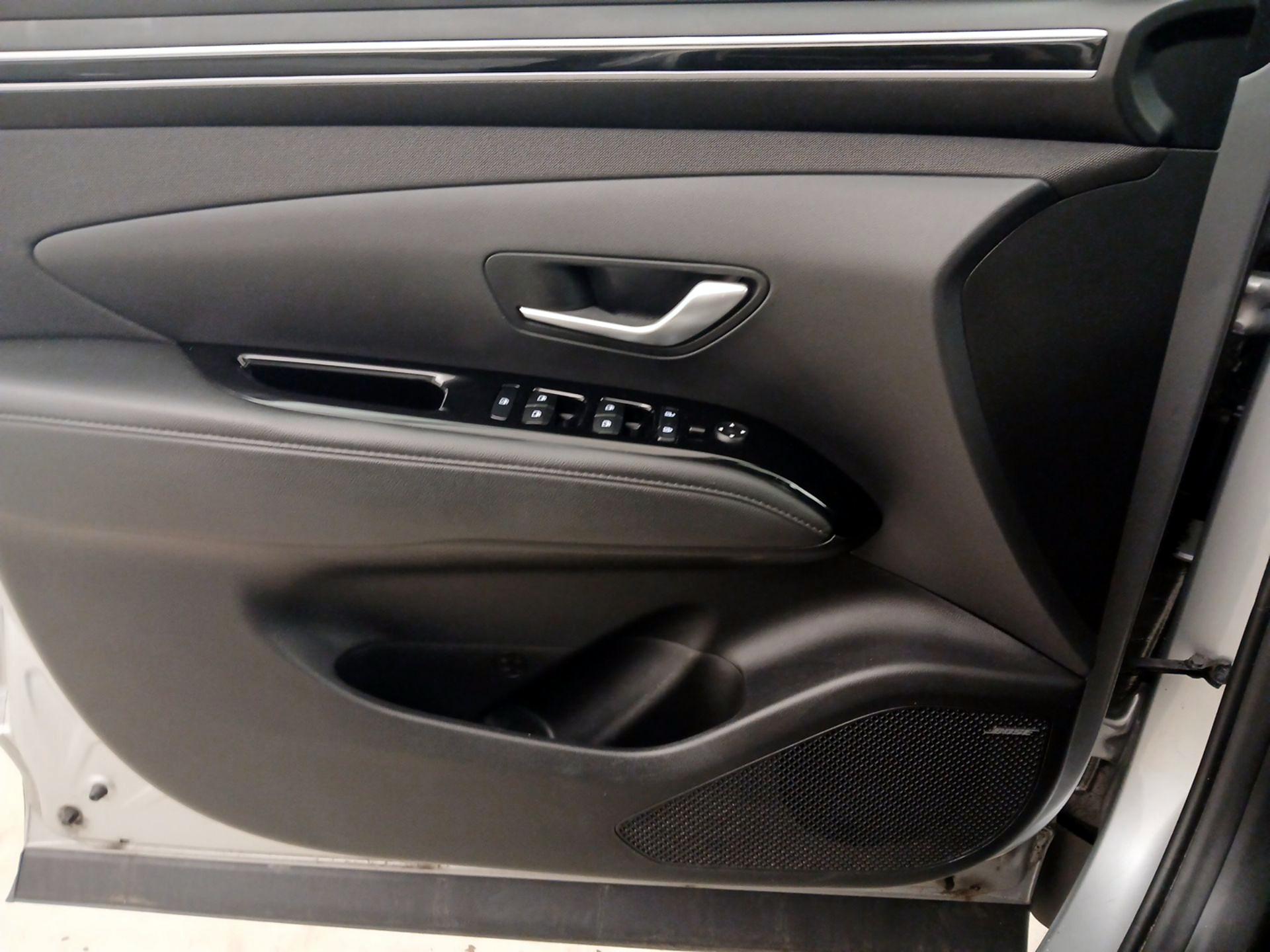 Thumbnail: 2022 Hyundai Tucson - 12