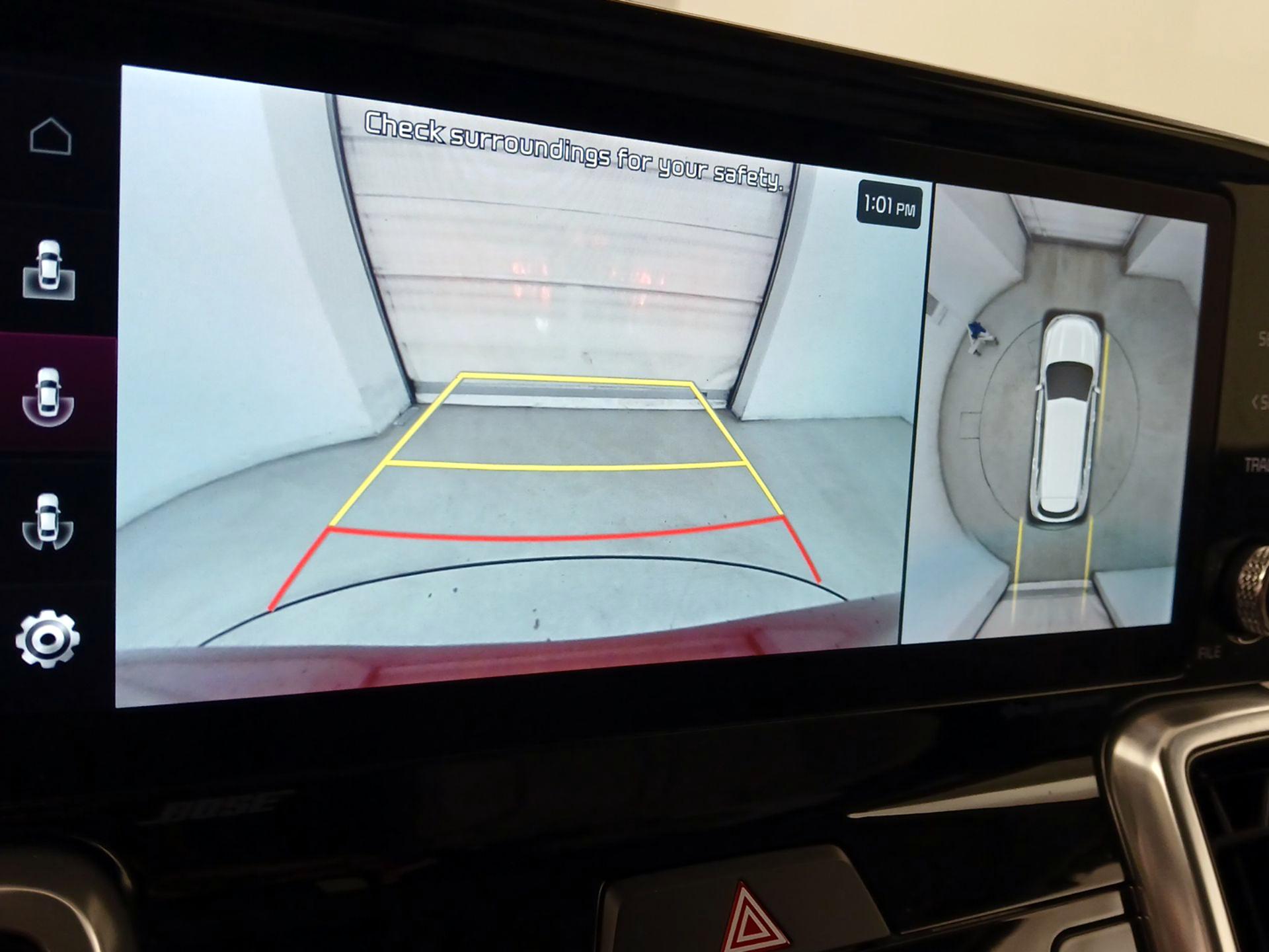 Thumbnail: 2023 Kia Sorento - 14