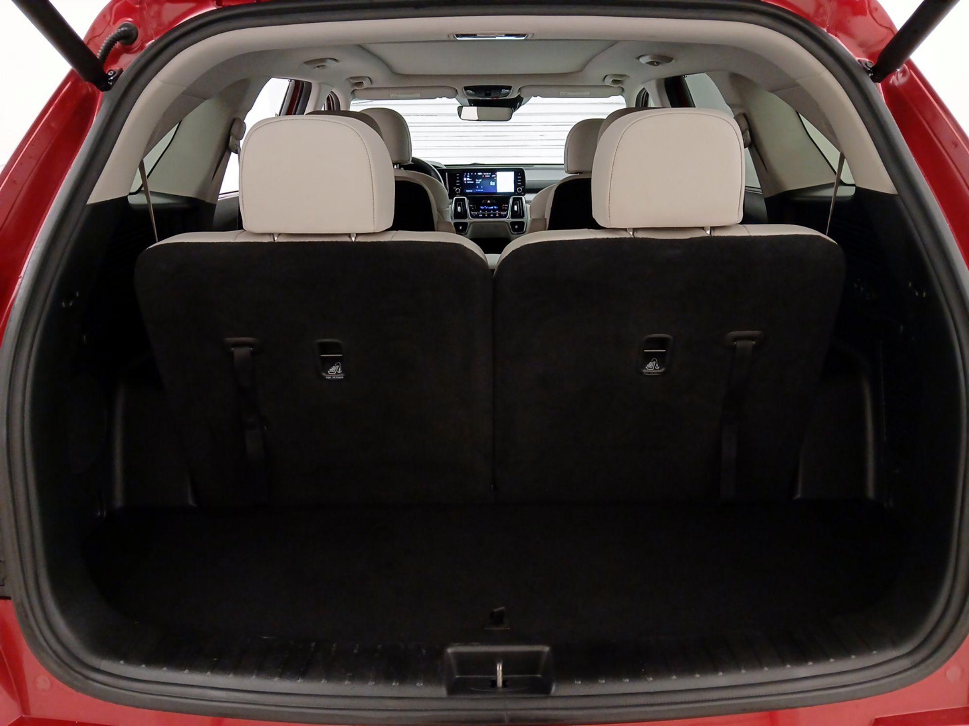 Thumbnail: 2023 Kia Sorento - 20