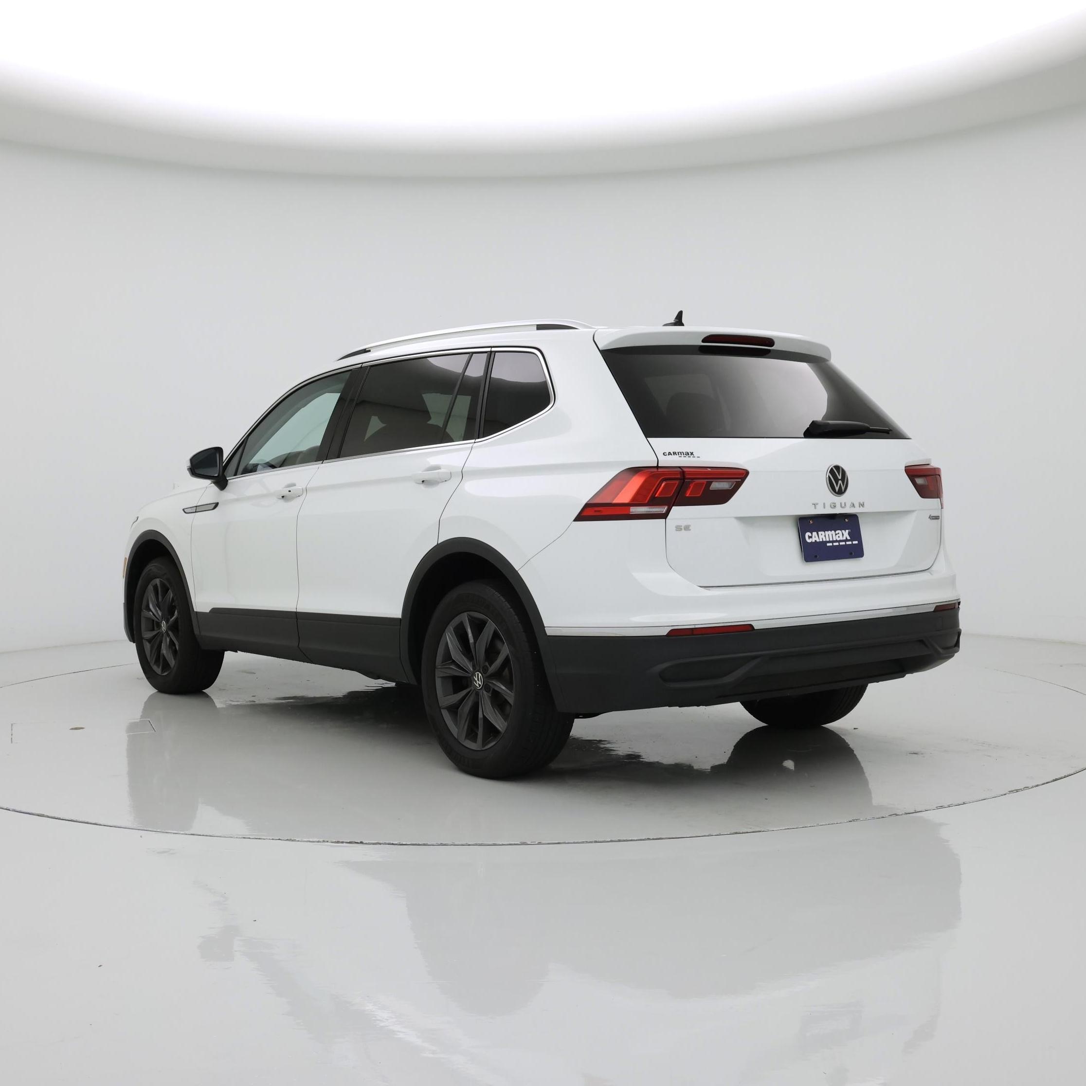Thumbnail: 2022 Volkswagen Tiguan - 2