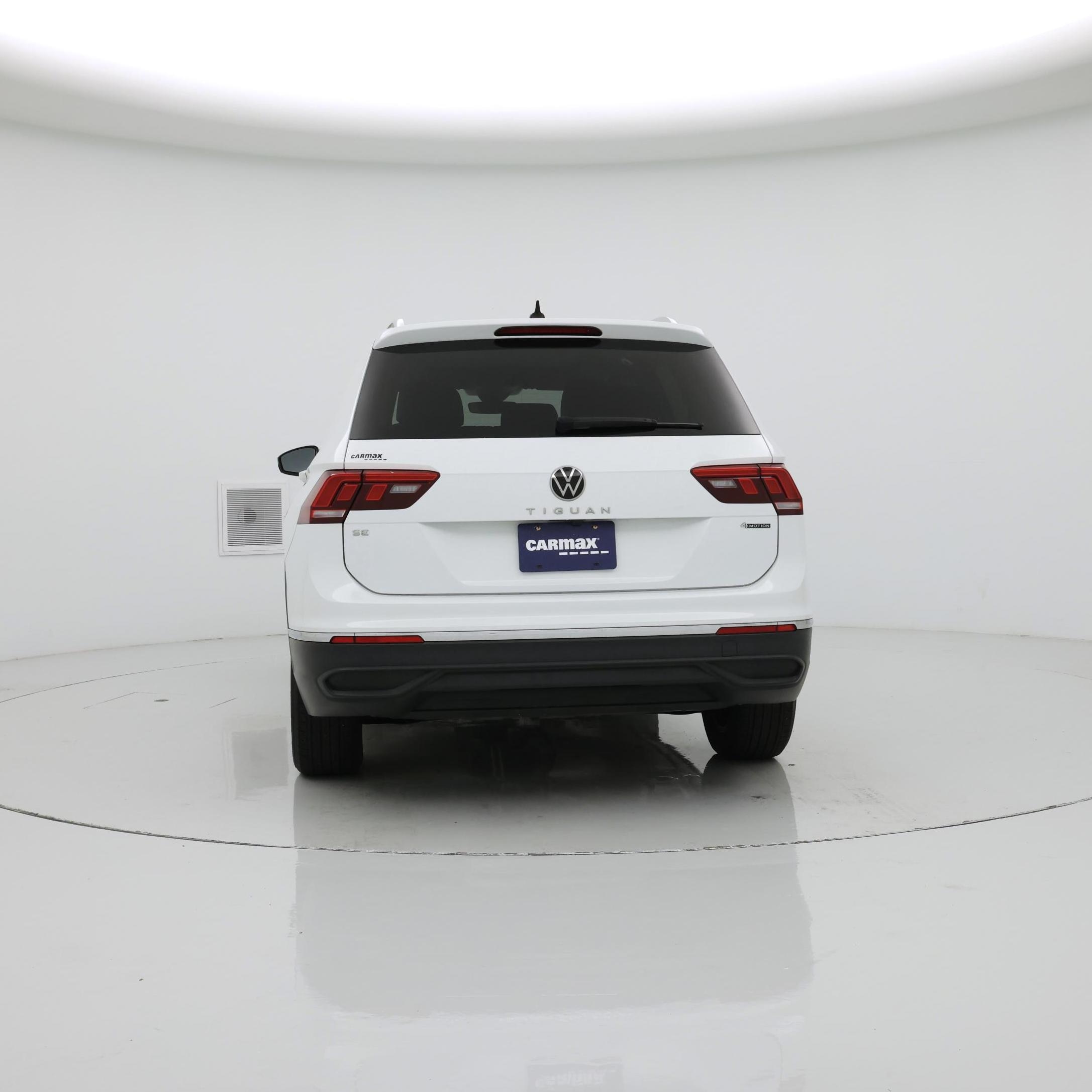 Thumbnail: 2022 Volkswagen Tiguan - 6