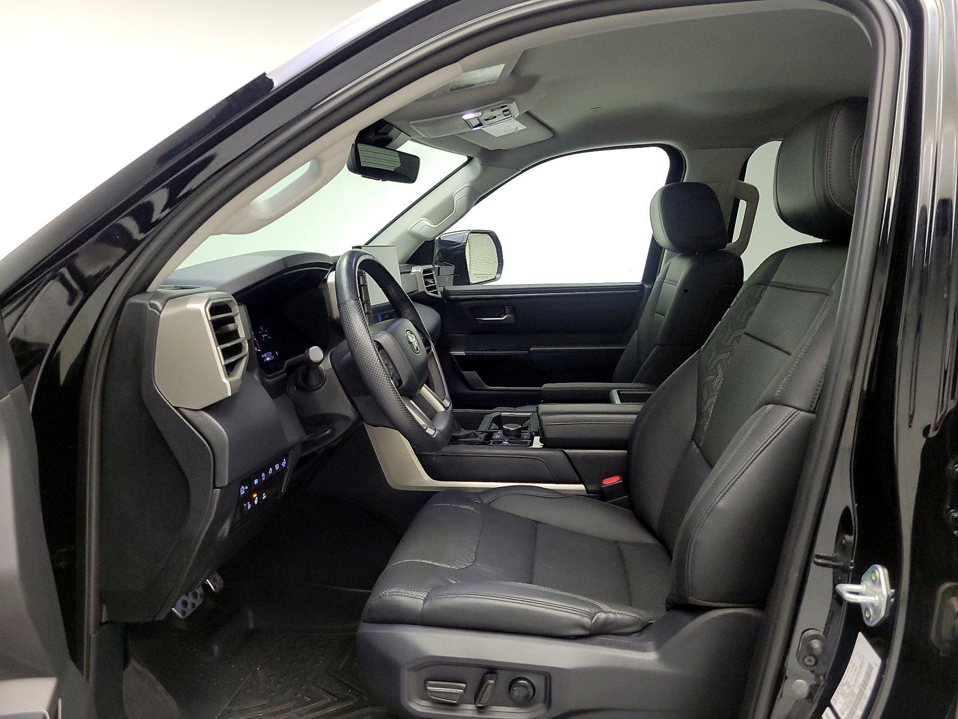 Thumbnail: 2024 Toyota Tundra - 9