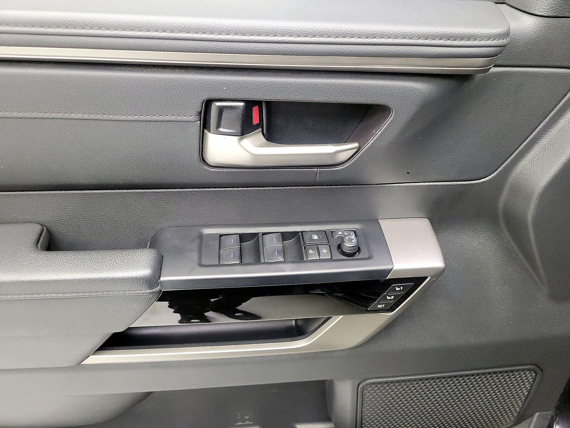 Thumbnail: 2024 Toyota Tundra - 10