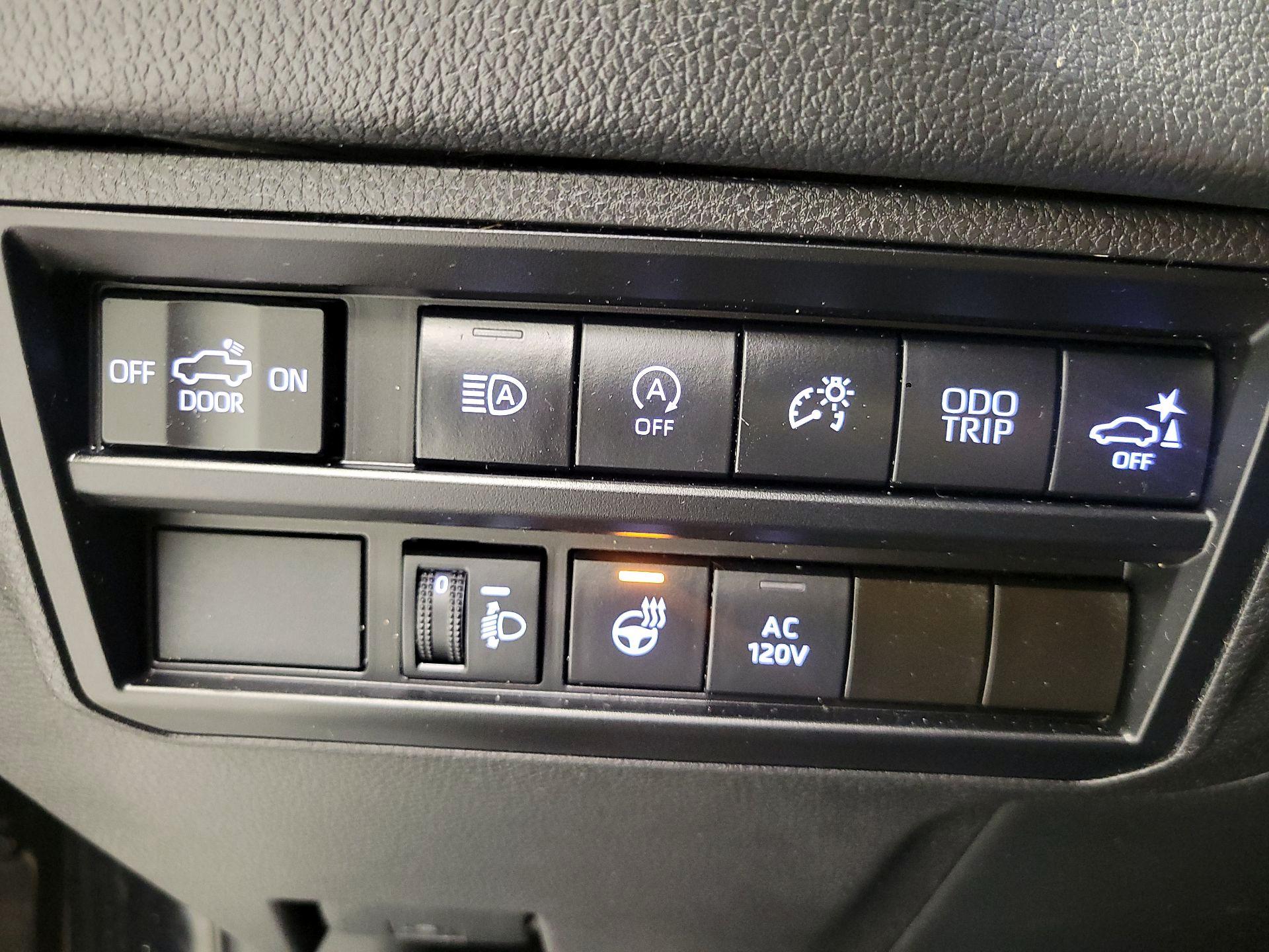 Thumbnail: 2024 Toyota Tundra - 11