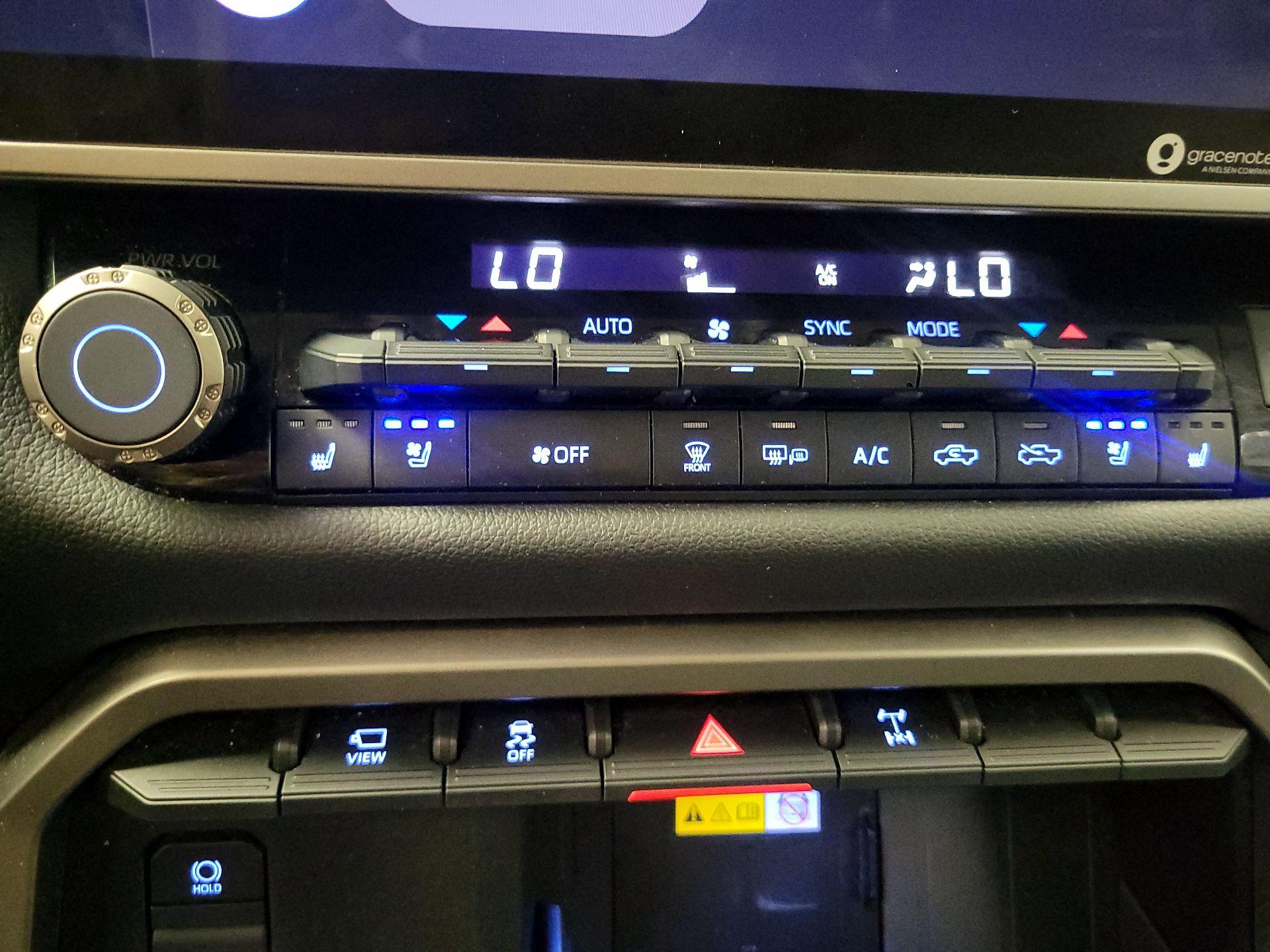 Thumbnail: 2024 Toyota Tundra - 15