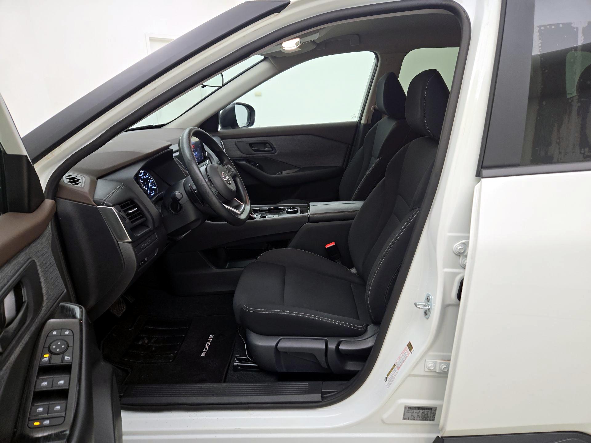 Thumbnail: 2023 Nissan Rogue - 11