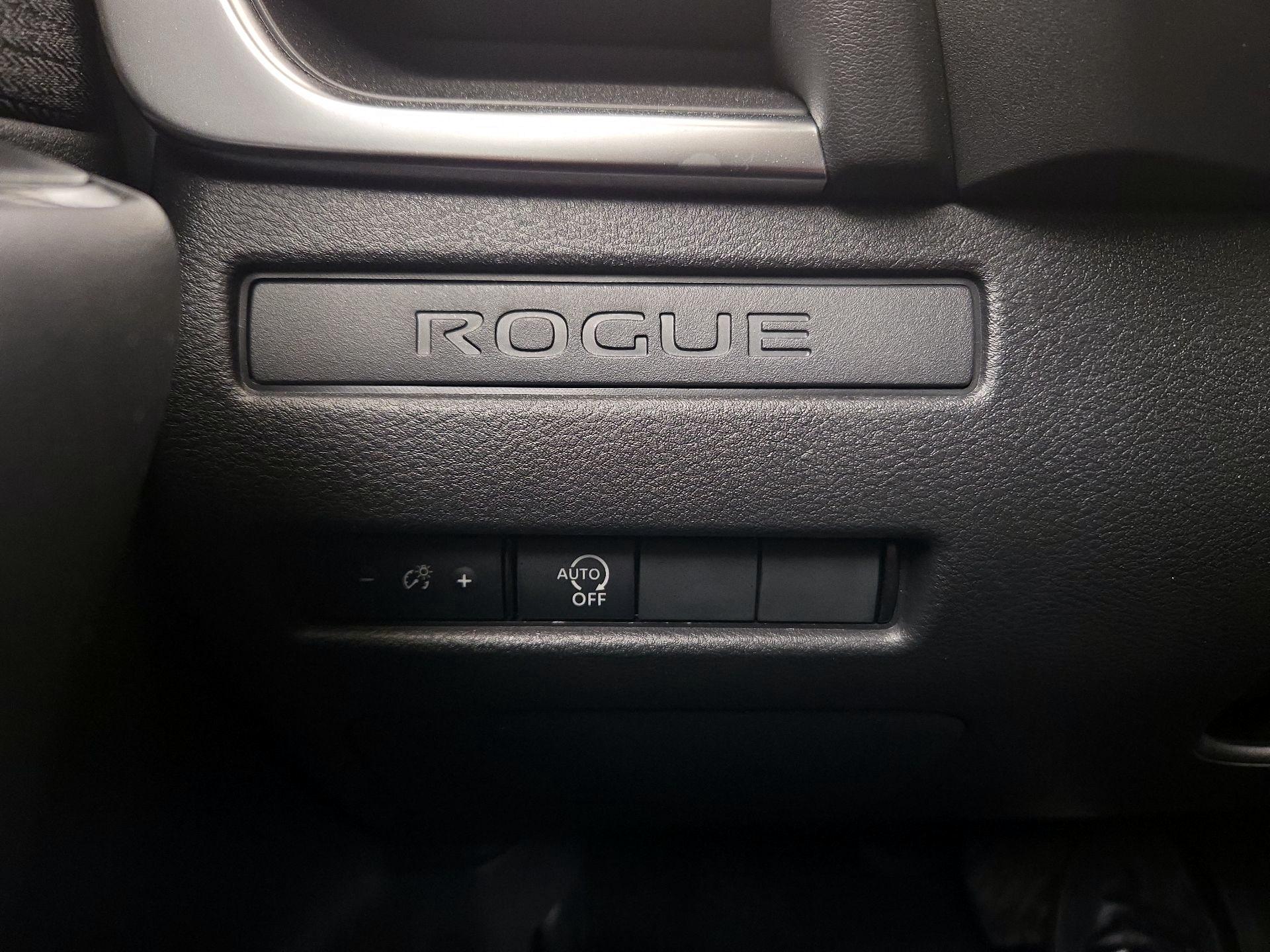 Thumbnail: 2023 Nissan Rogue - 13