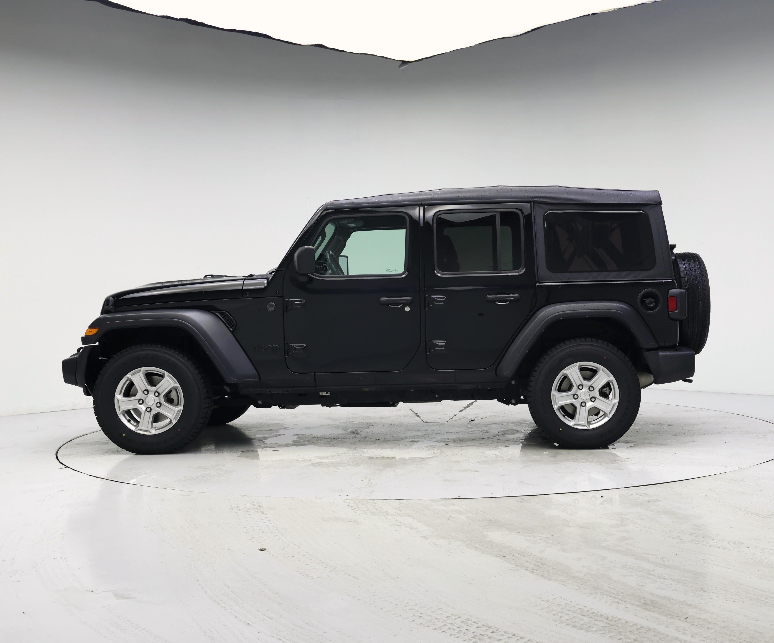 Thumbnail: 2022 Jeep Wrangler - 3