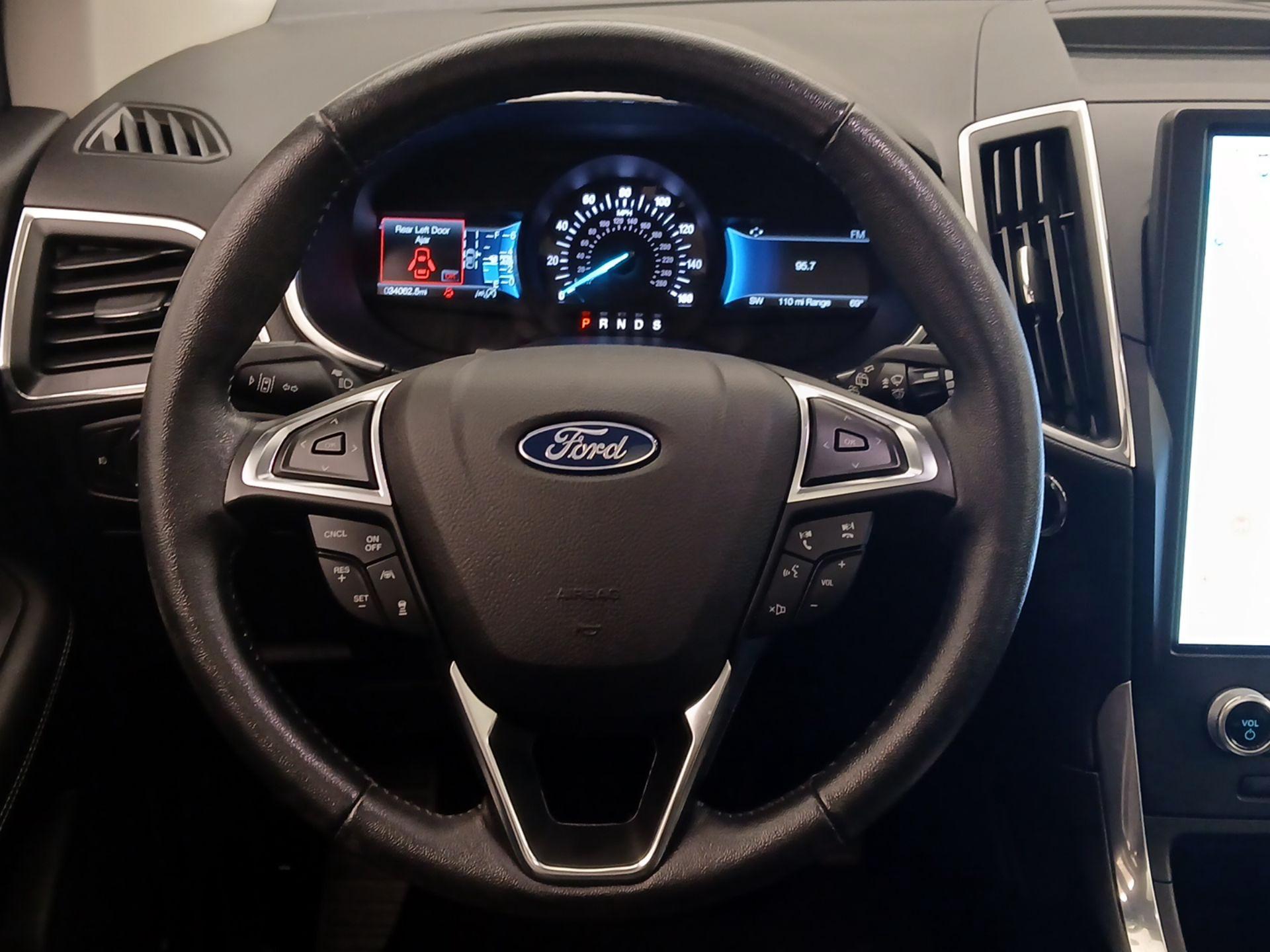 Thumbnail: 2021 Ford Edge - 10