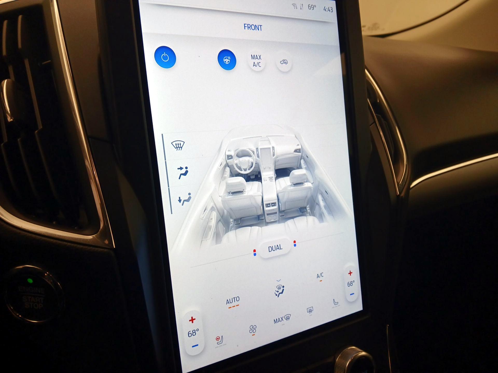 Thumbnail: 2021 Ford Edge - 17