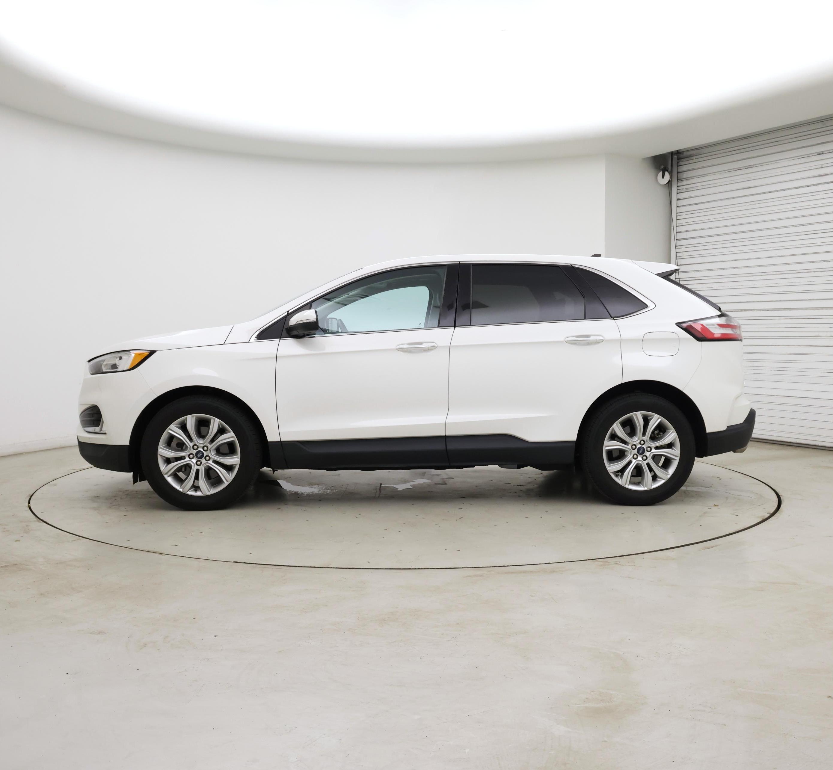 Thumbnail: 2021 Ford Edge - 3