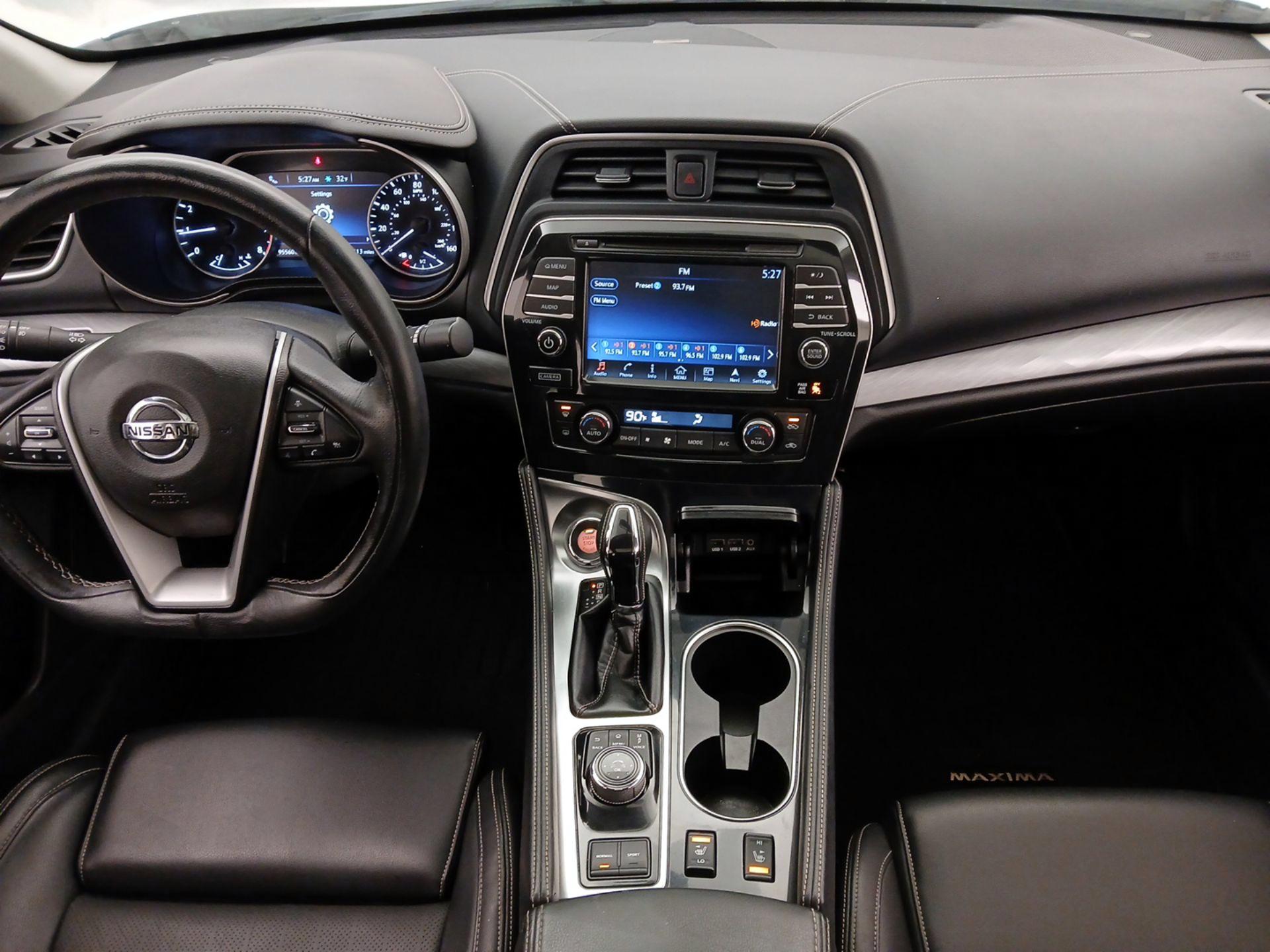 Thumbnail: 2017 Nissan Maxima - 9