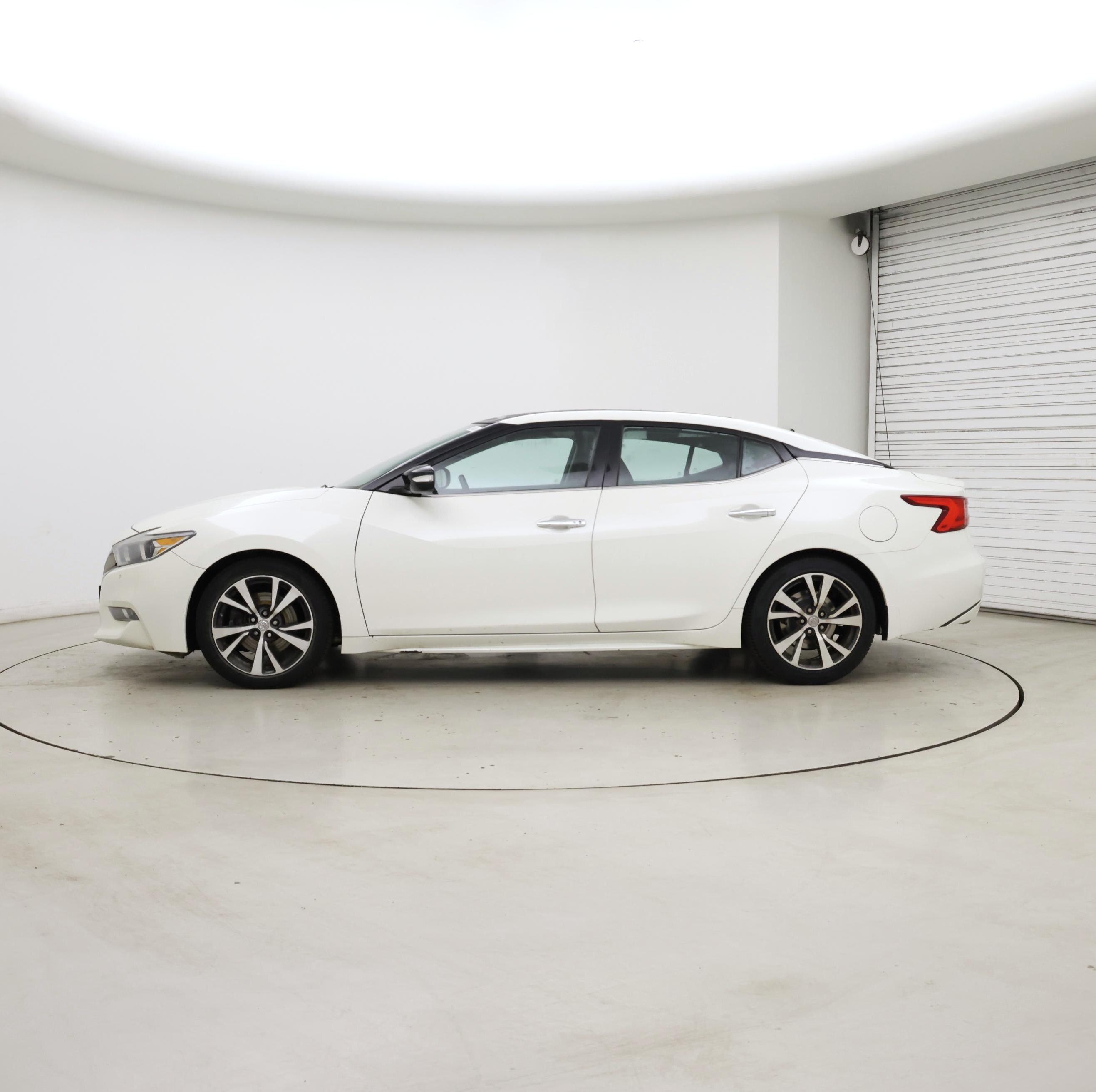 Thumbnail: 2017 Nissan Maxima - 3