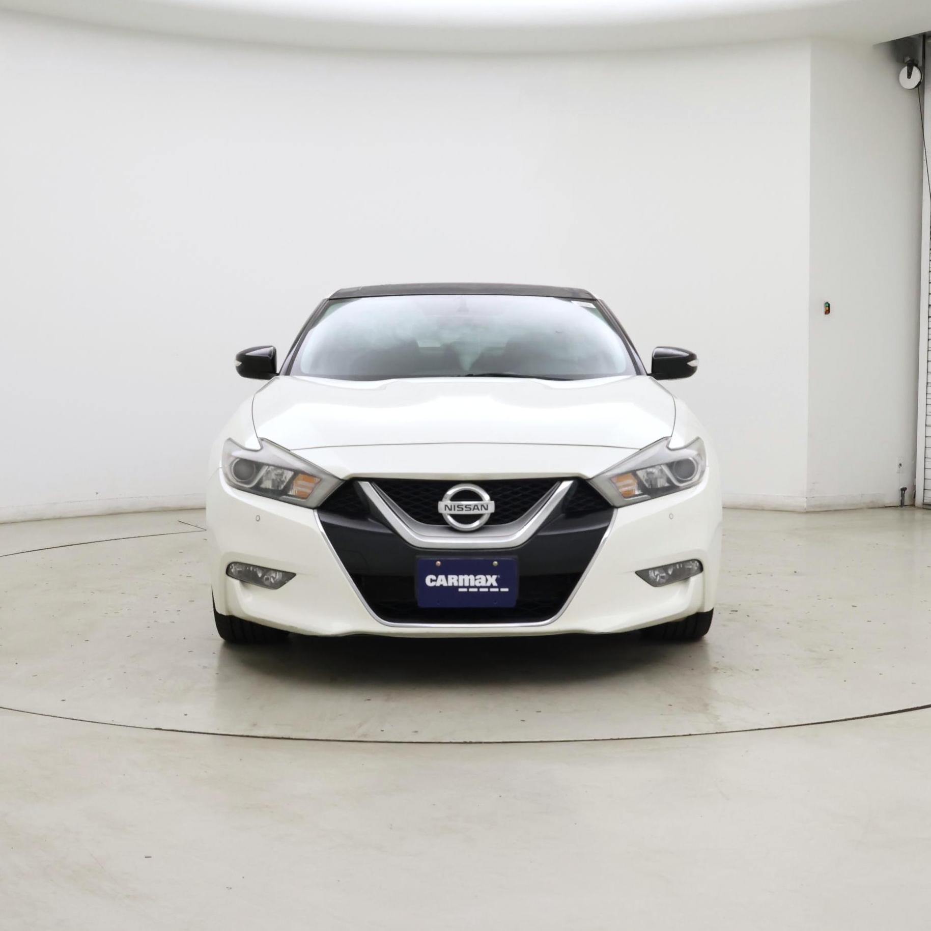 Thumbnail: 2017 Nissan Maxima - 5