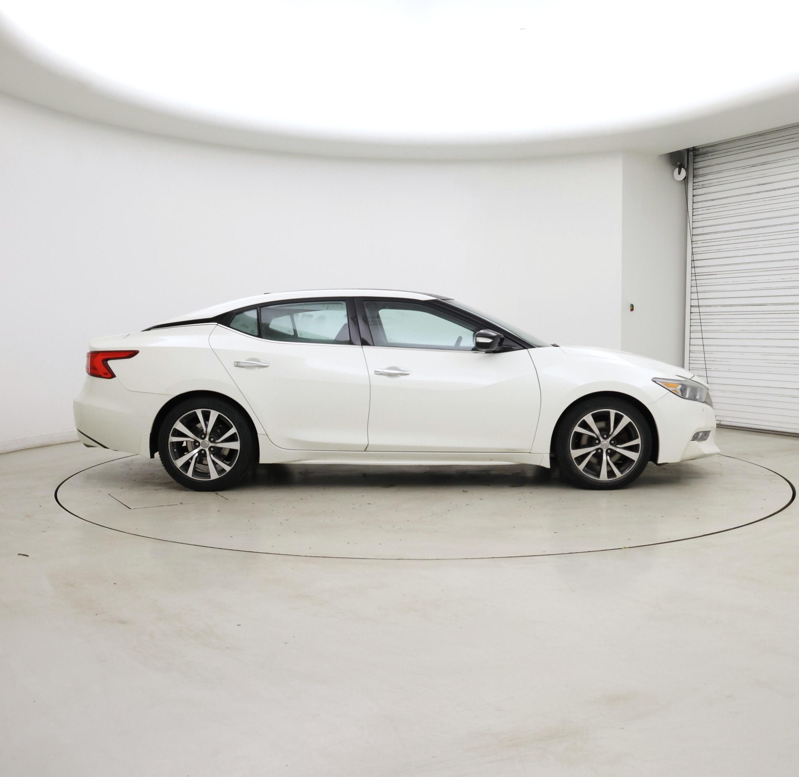 Thumbnail: 2017 Nissan Maxima - 7