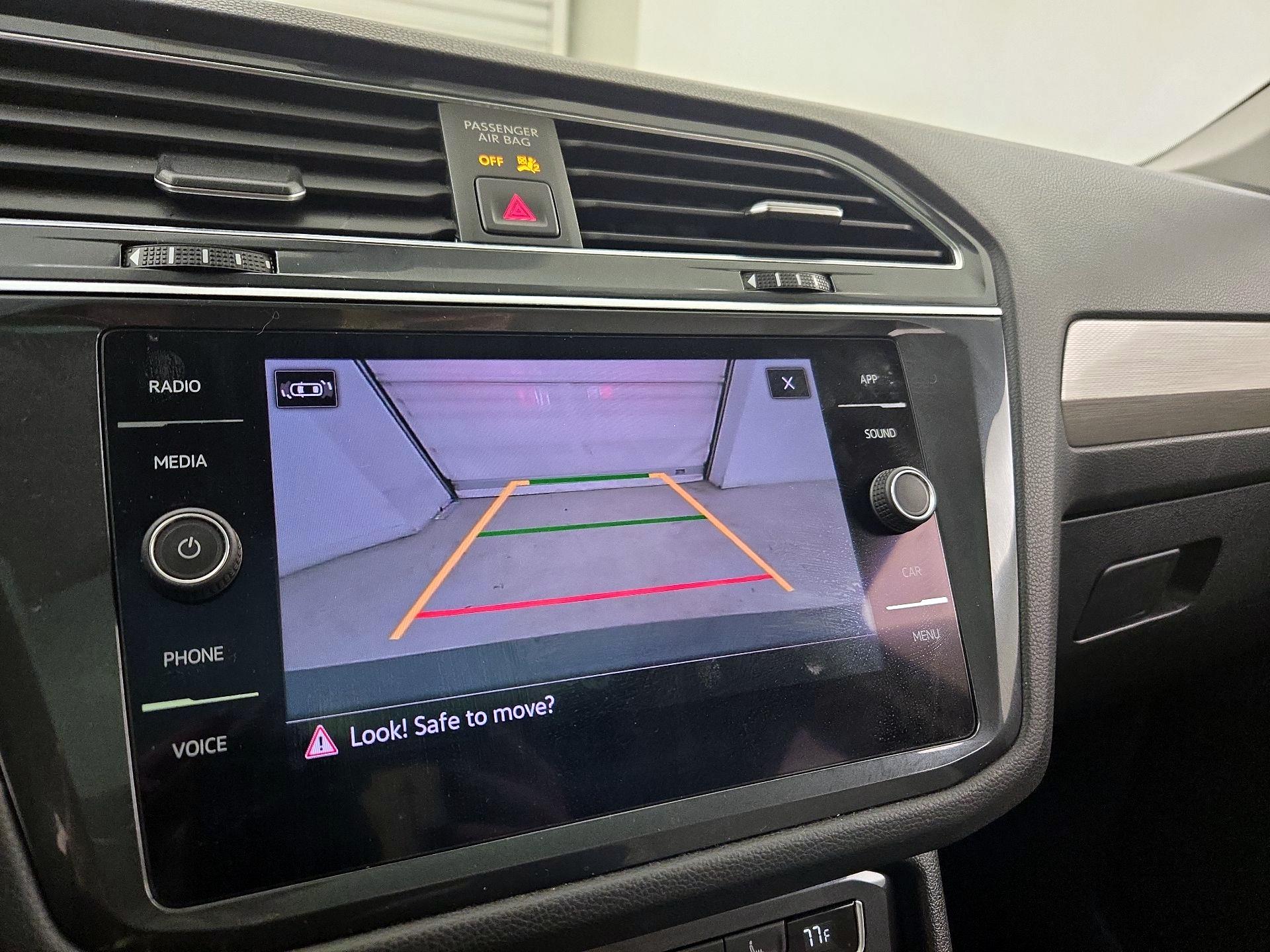 Thumbnail: 2021 Volkswagen Tiguan - 14