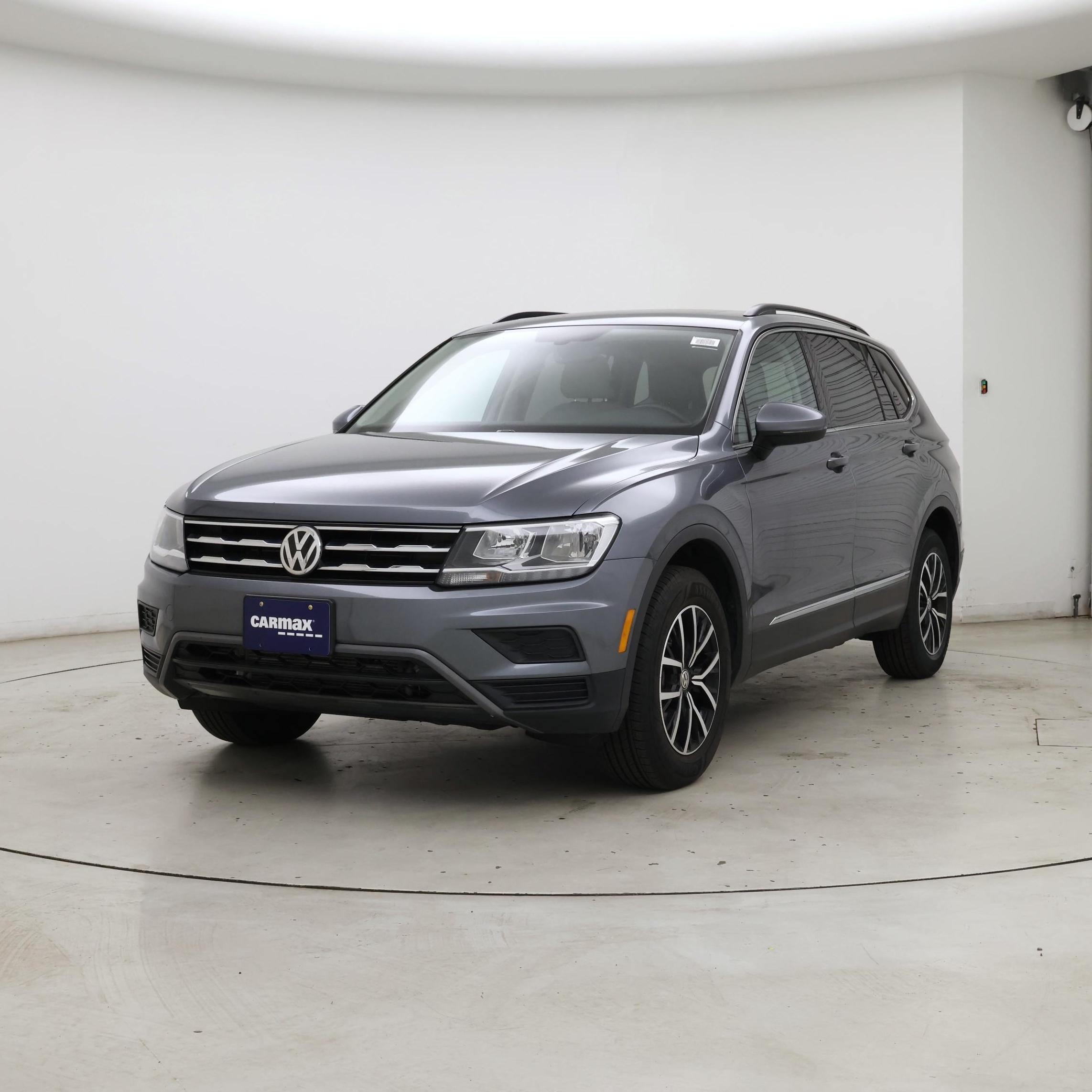 Thumbnail: 2021 Volkswagen Tiguan - 4