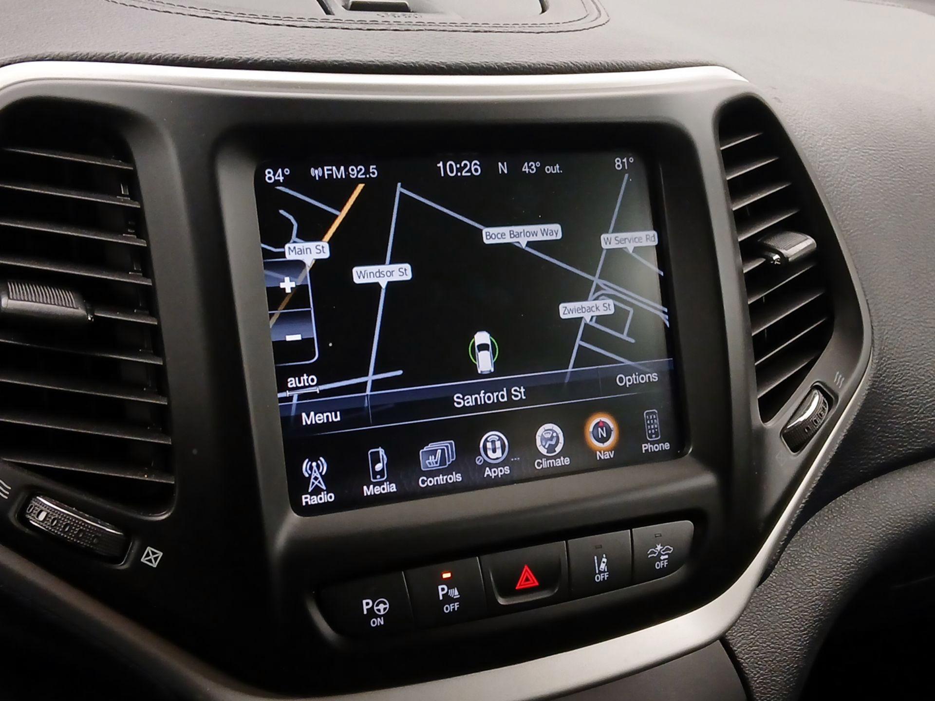 Thumbnail: 2015 Jeep Cherokee - 14