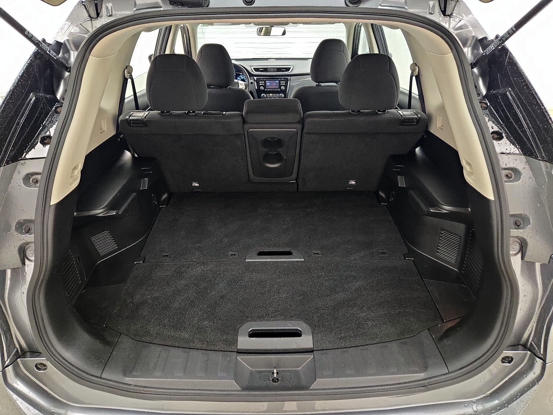 Thumbnail: 2015 Nissan Rogue - 20