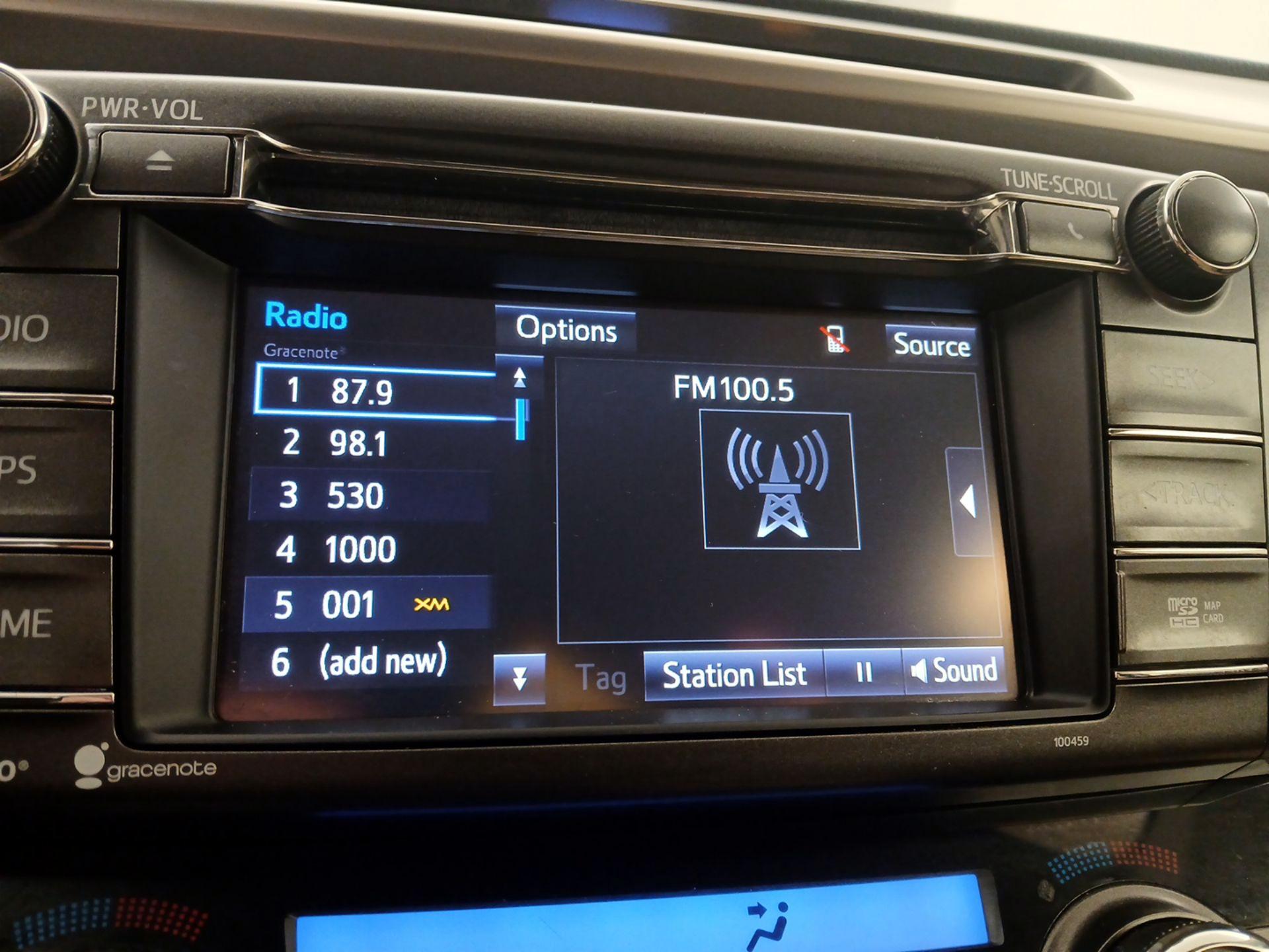 Thumbnail: 2015 Toyota RAV4 - 15