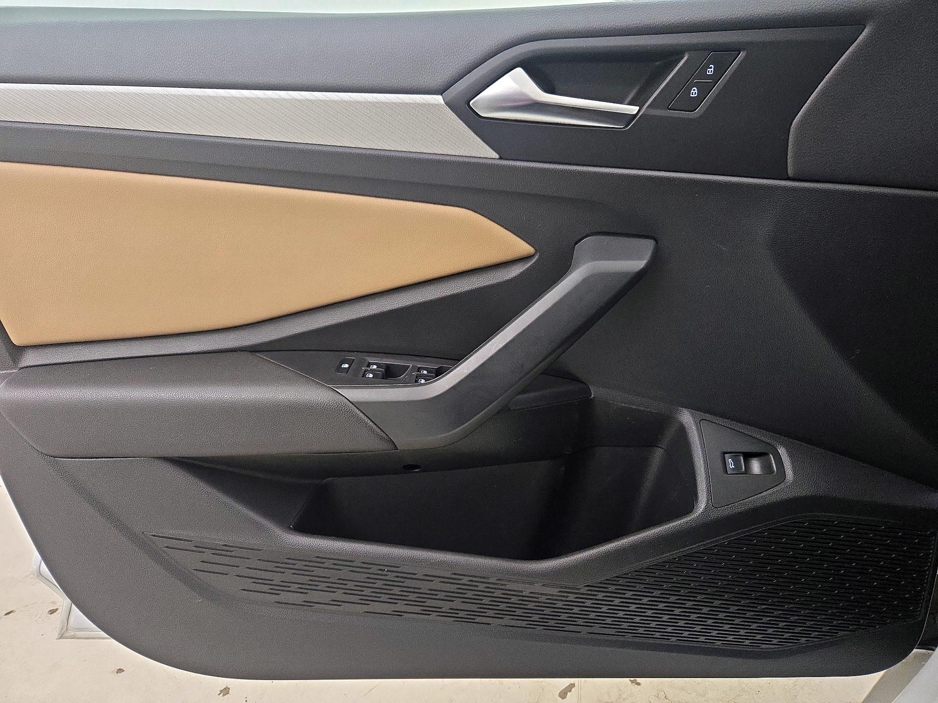 Thumbnail: 2020 Volkswagen Jetta - 12