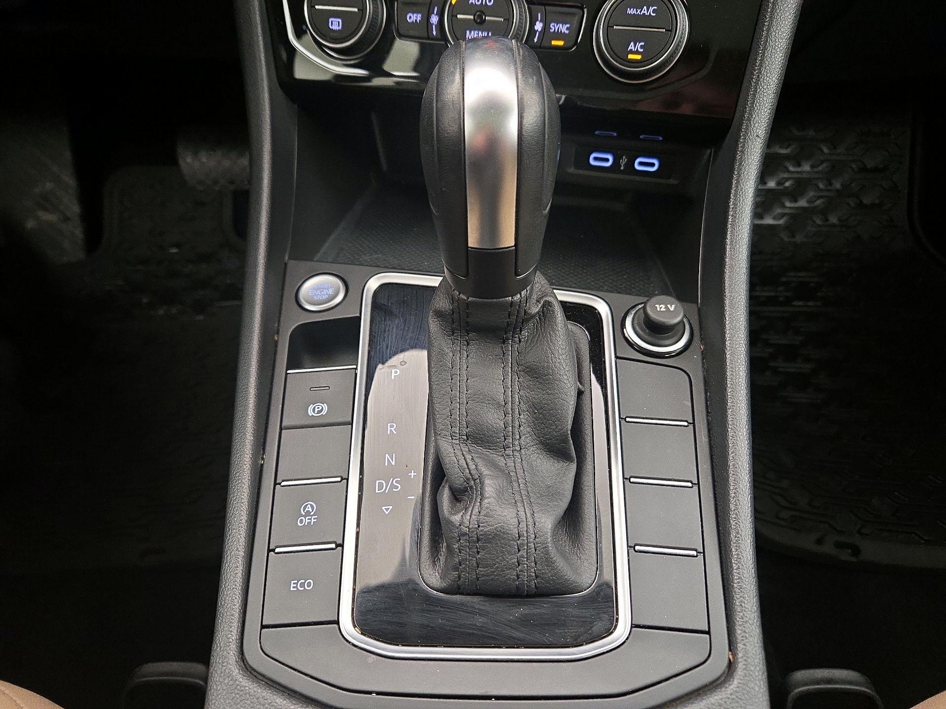 Thumbnail: 2020 Volkswagen Jetta - 17