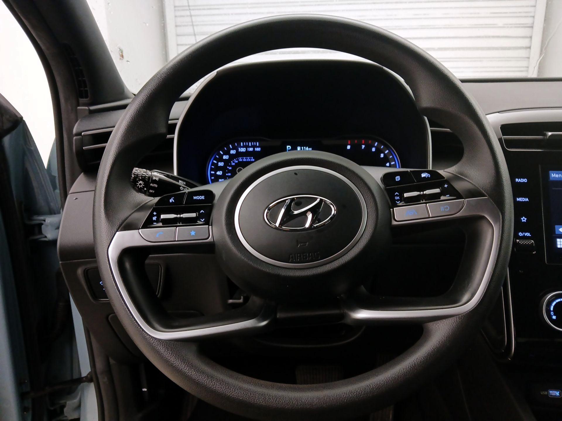 Thumbnail: 2023 Hyundai Santa Cruz - 10