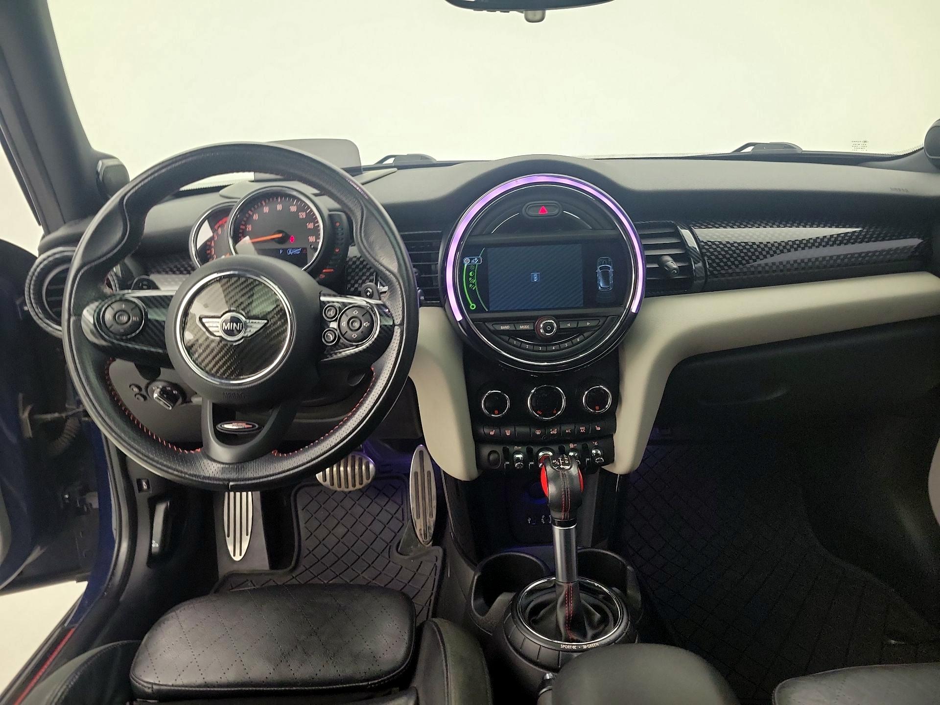 Thumbnail: 2015 MINI Cooper Hardtop - 9