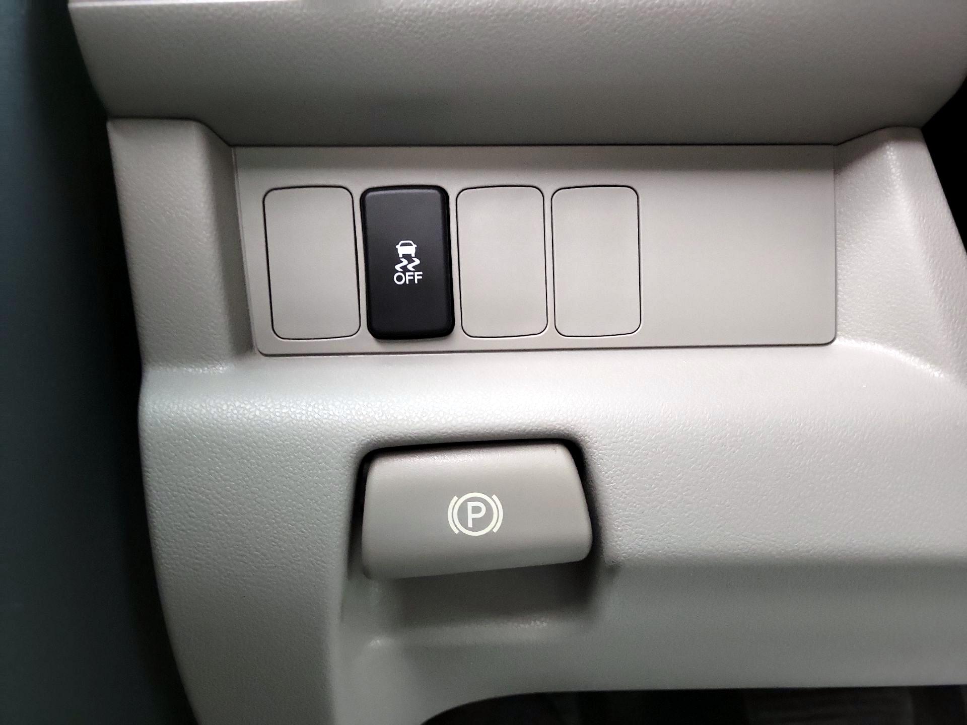 Thumbnail: 2015 Honda Pilot - 13