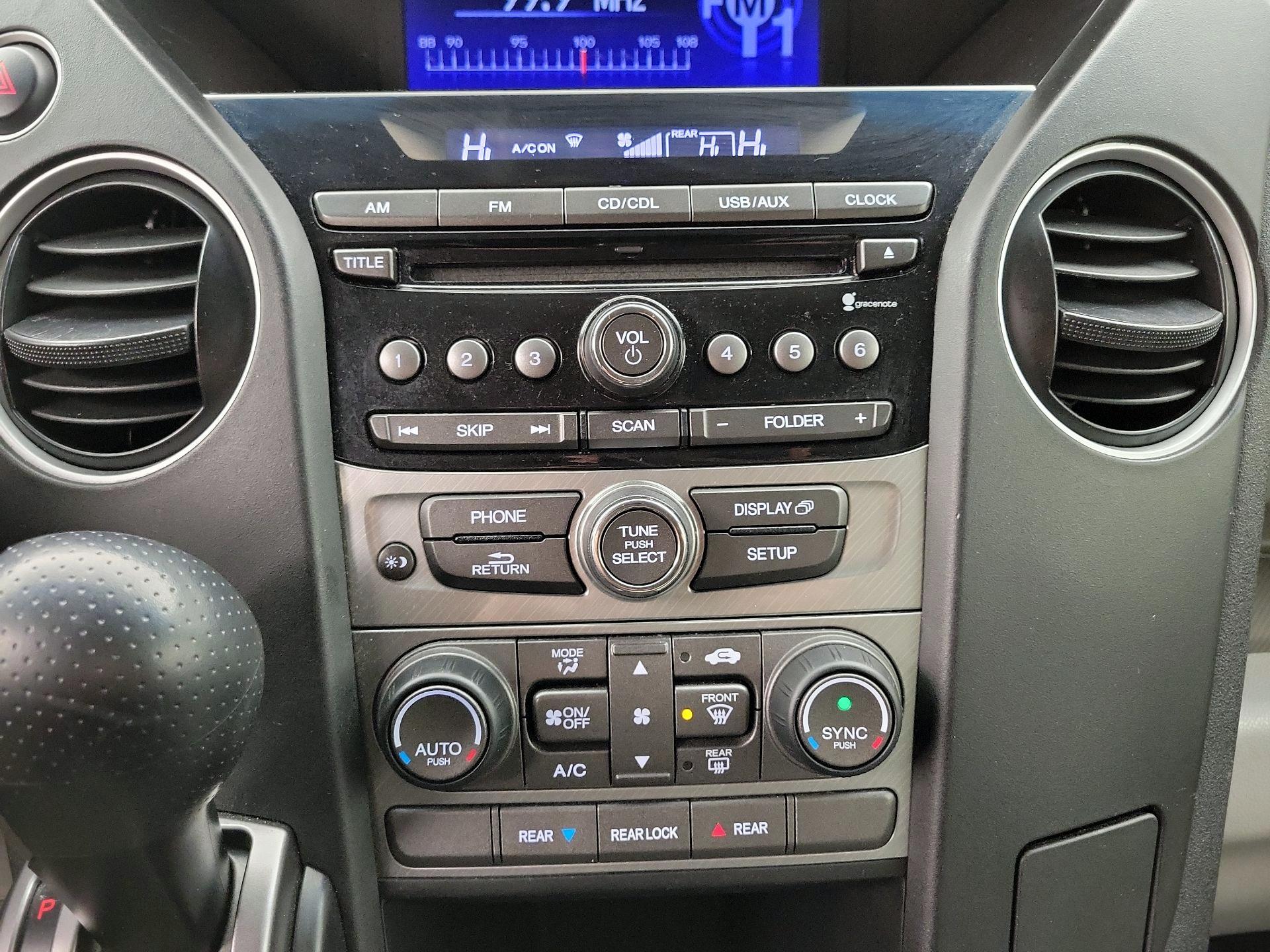 Thumbnail: 2015 Honda Pilot - 16