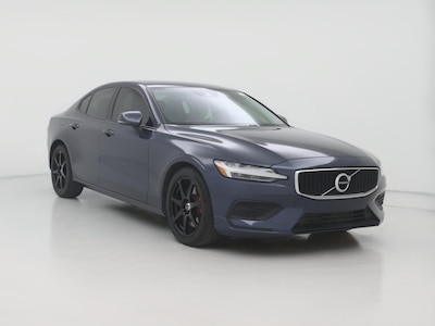 2020 Volvo S60 T6 Momentum
