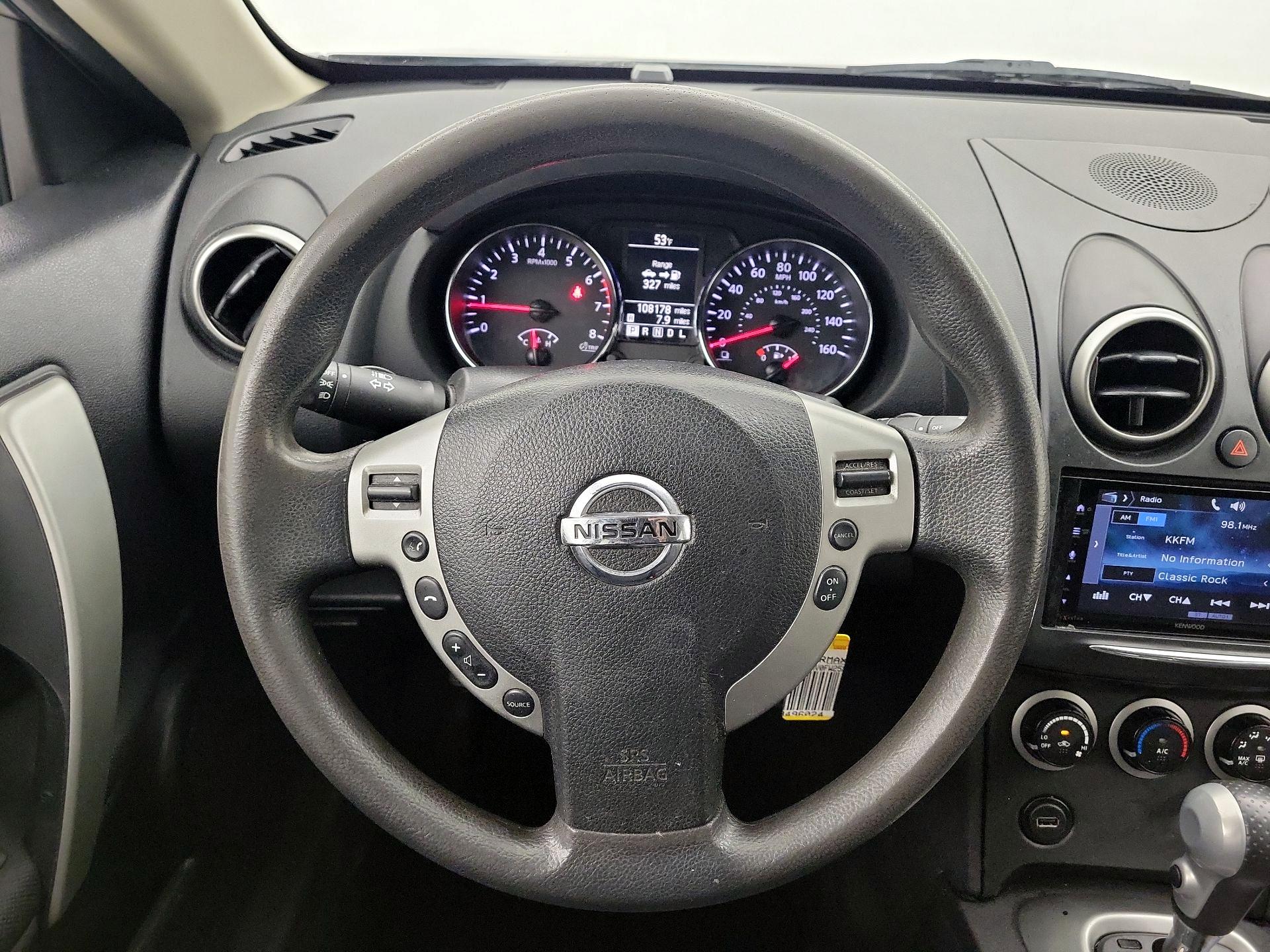 Thumbnail: 2015 Nissan Rogue - 10