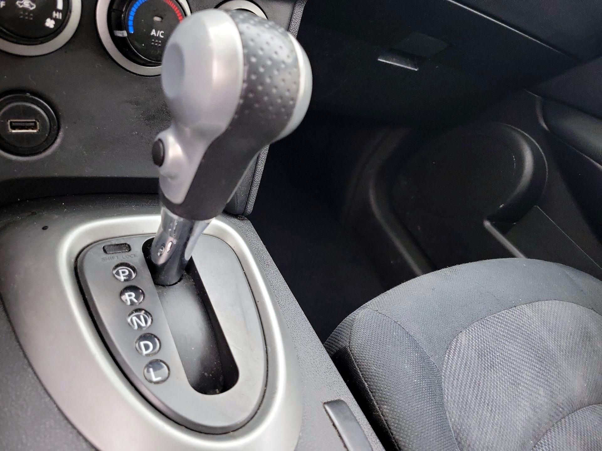 Thumbnail: 2015 Nissan Rogue - 17