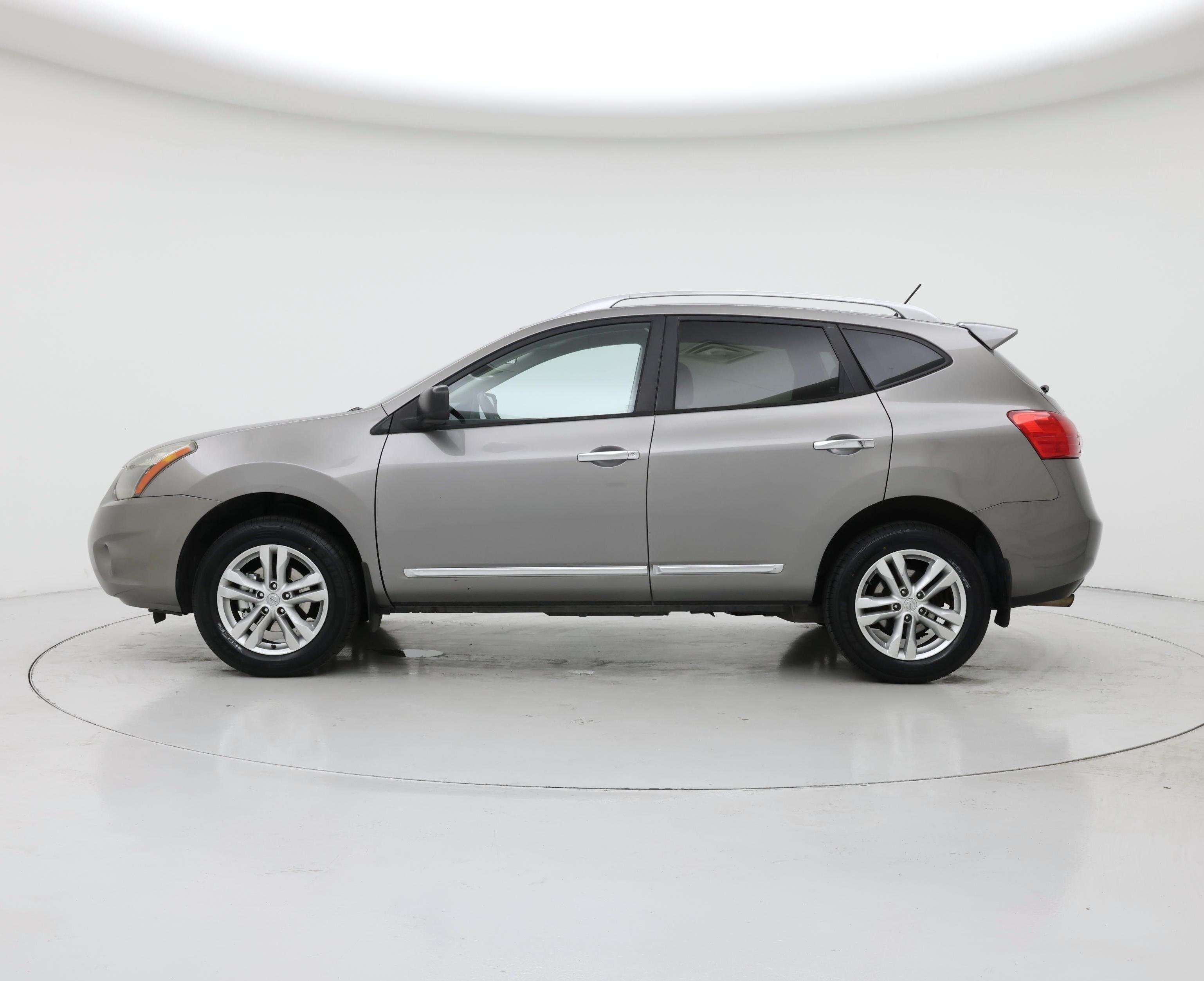 Thumbnail: 2015 Nissan Rogue - 3