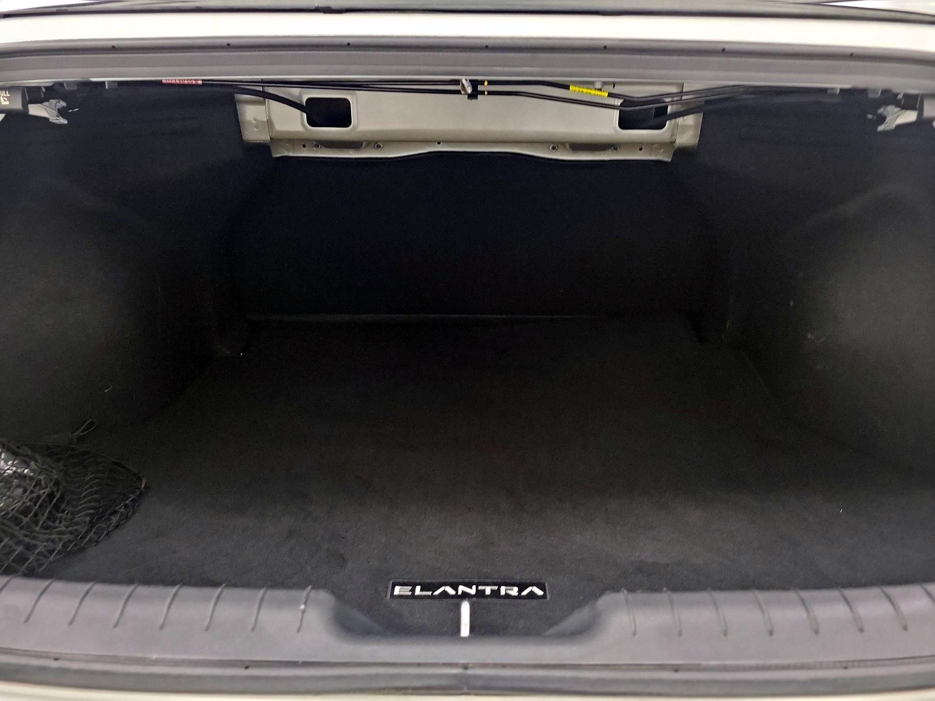 Thumbnail: 2022 Hyundai Elantra - 20