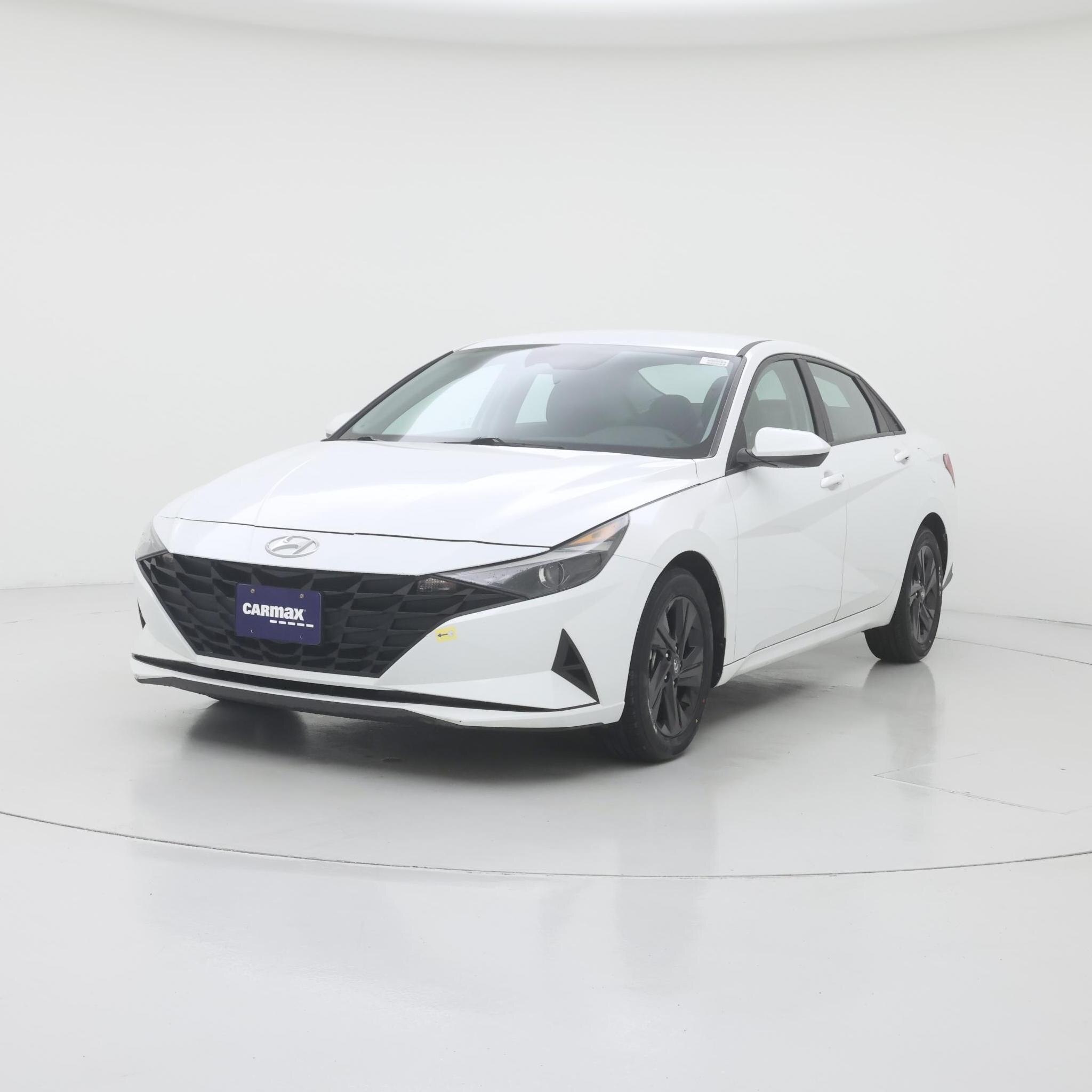 Thumbnail: 2022 Hyundai Elantra - 4