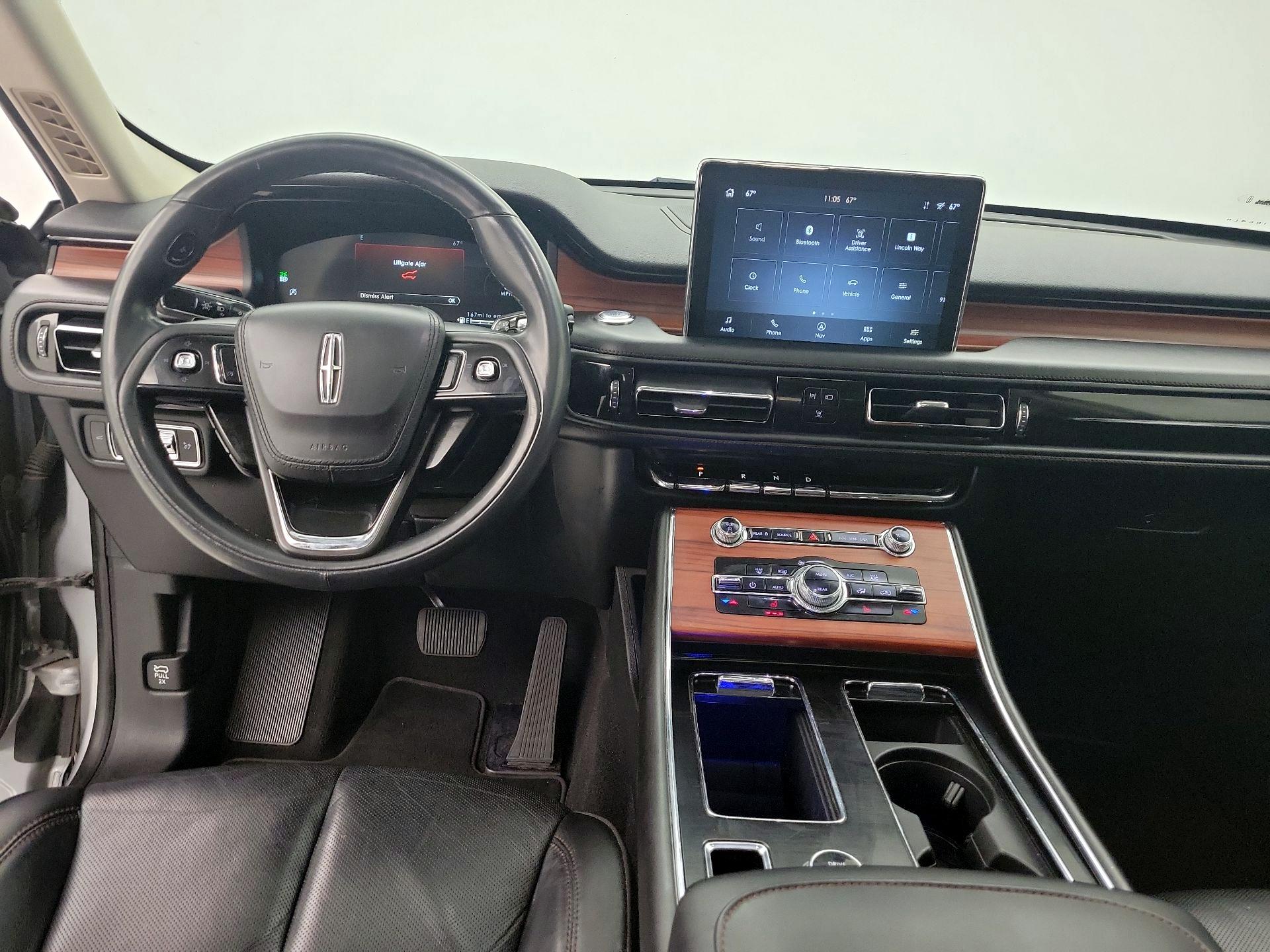 Thumbnail: 2022 Lincoln Aviator - 9