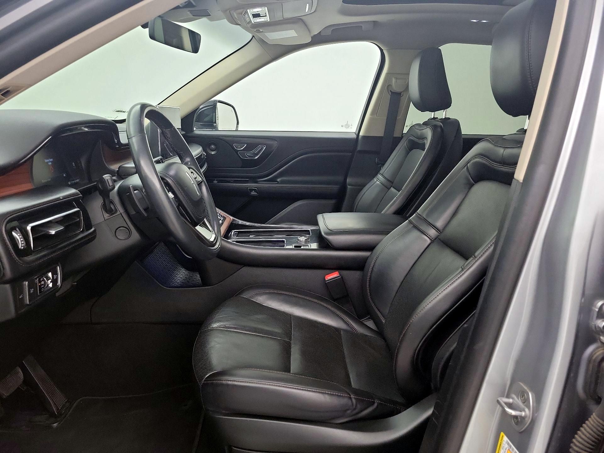 Thumbnail: 2022 Lincoln Aviator - 11