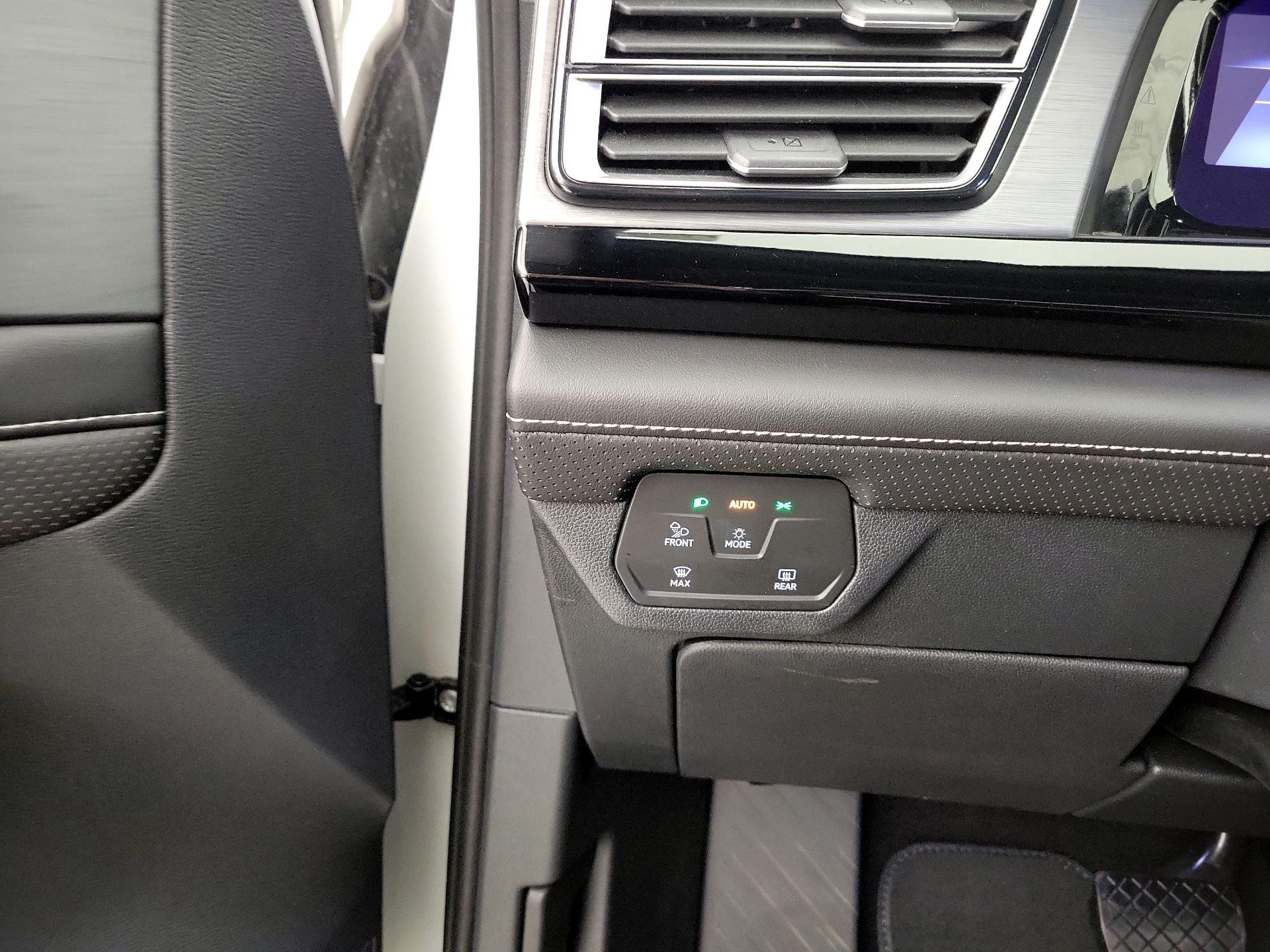 Thumbnail: 2025 Volkswagen Atlas - 13