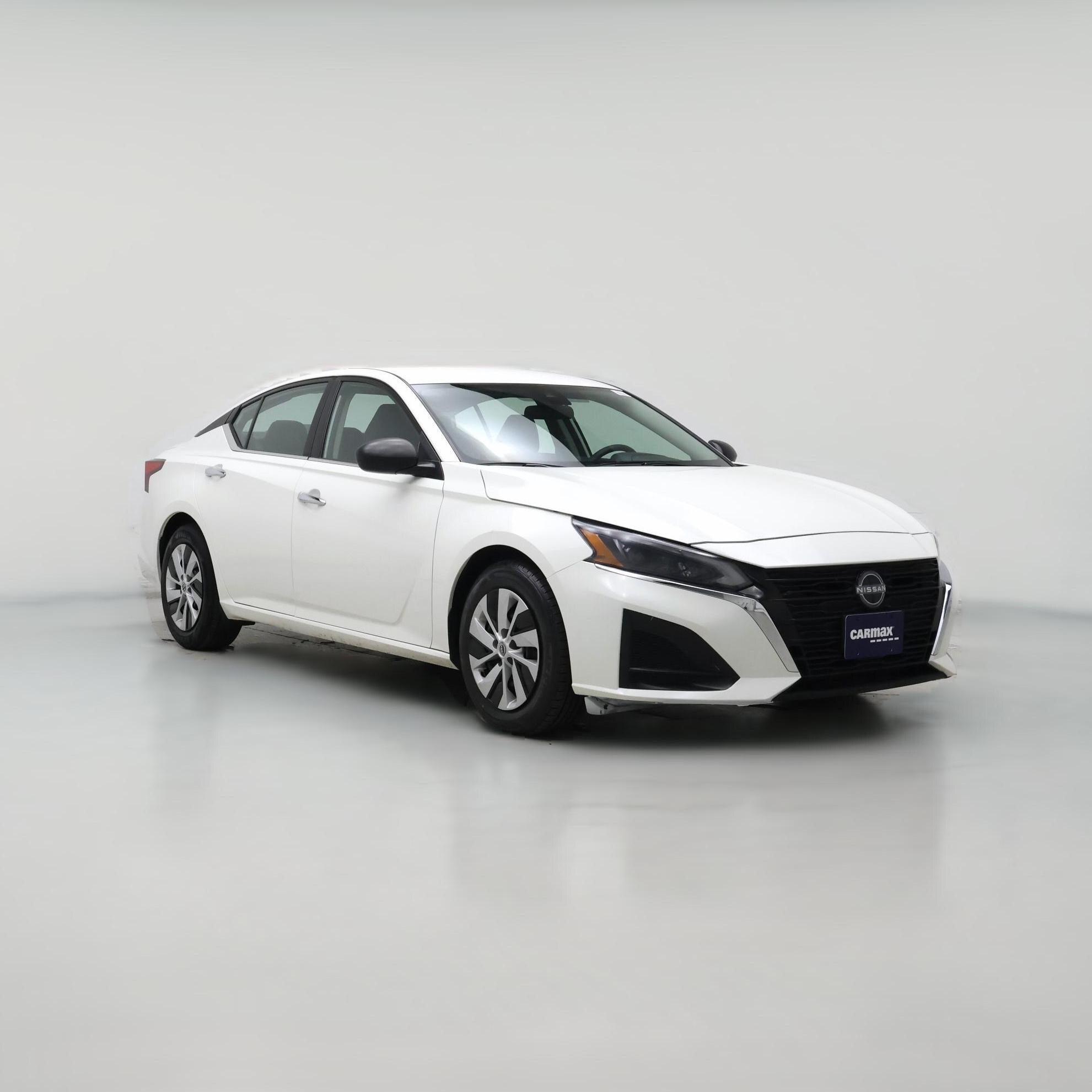Thumbnail: 2024 Nissan Altima - 1