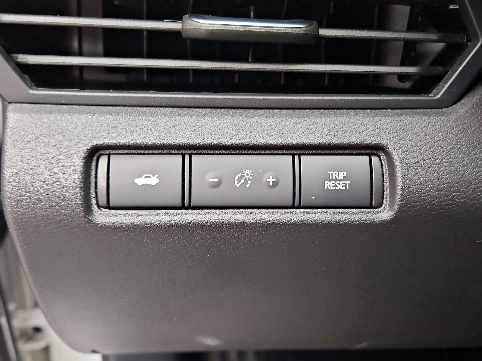 2024 Nissan Altima S - Photo 14