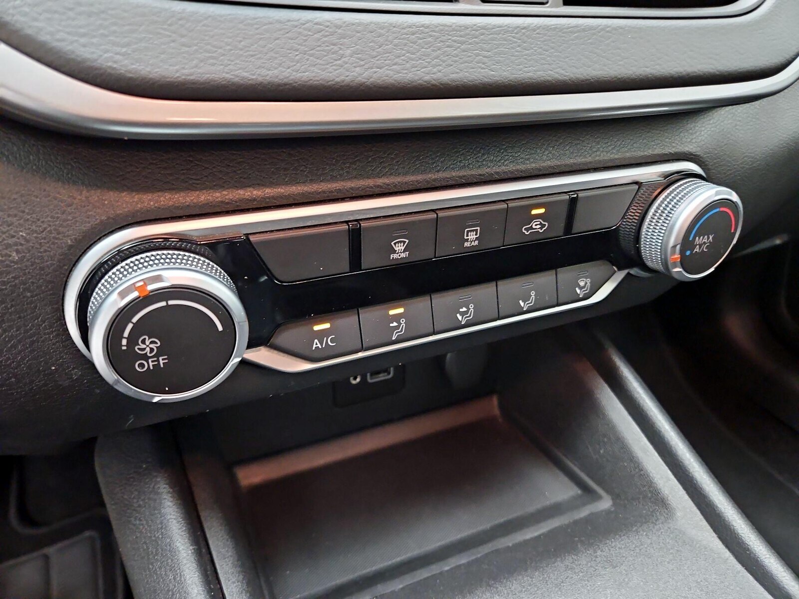 2024 Nissan Altima S - Photo 17