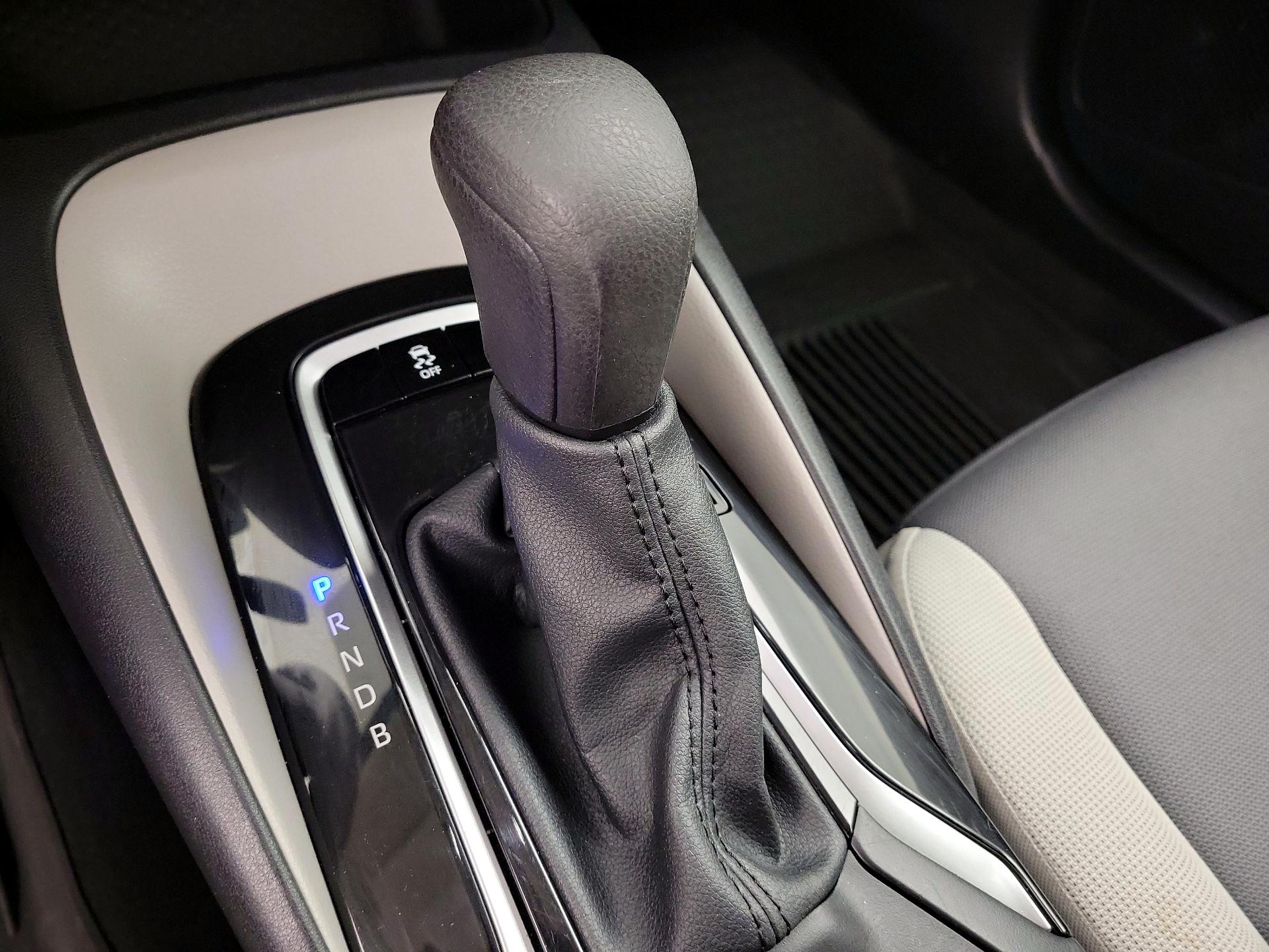 Thumbnail: 2025 Toyota Corolla - 17